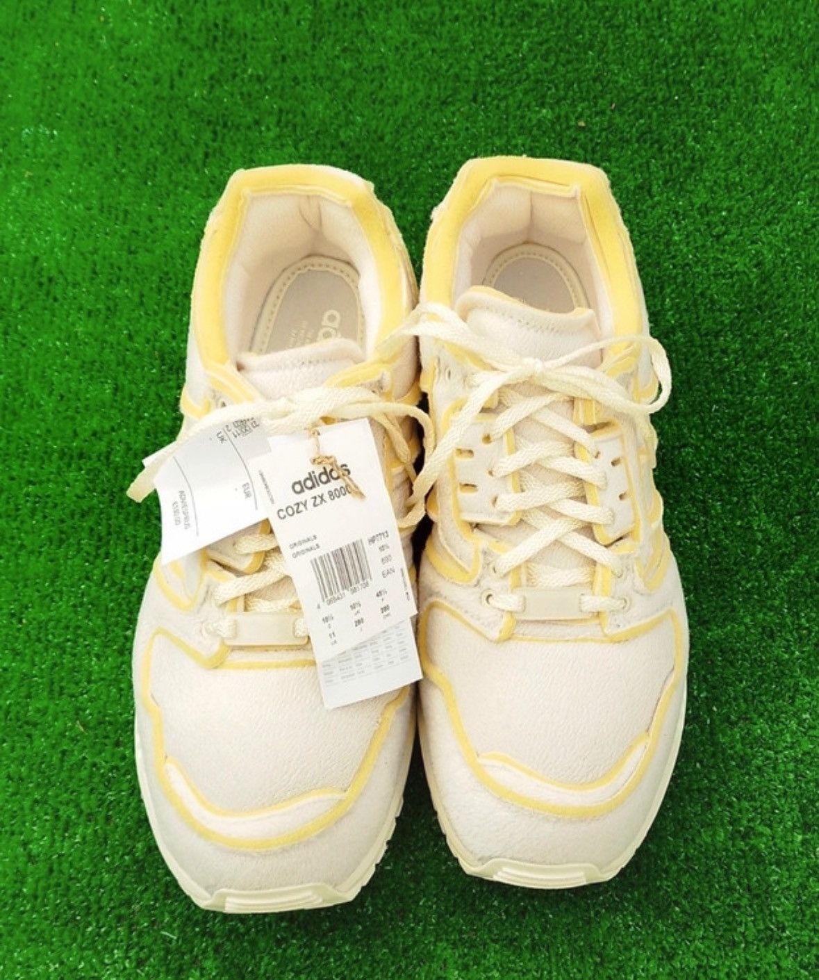 Adidas Adidas Cozy ZX 8000 Size US 11.5 / EU 44-45 - 2 Thumbnail