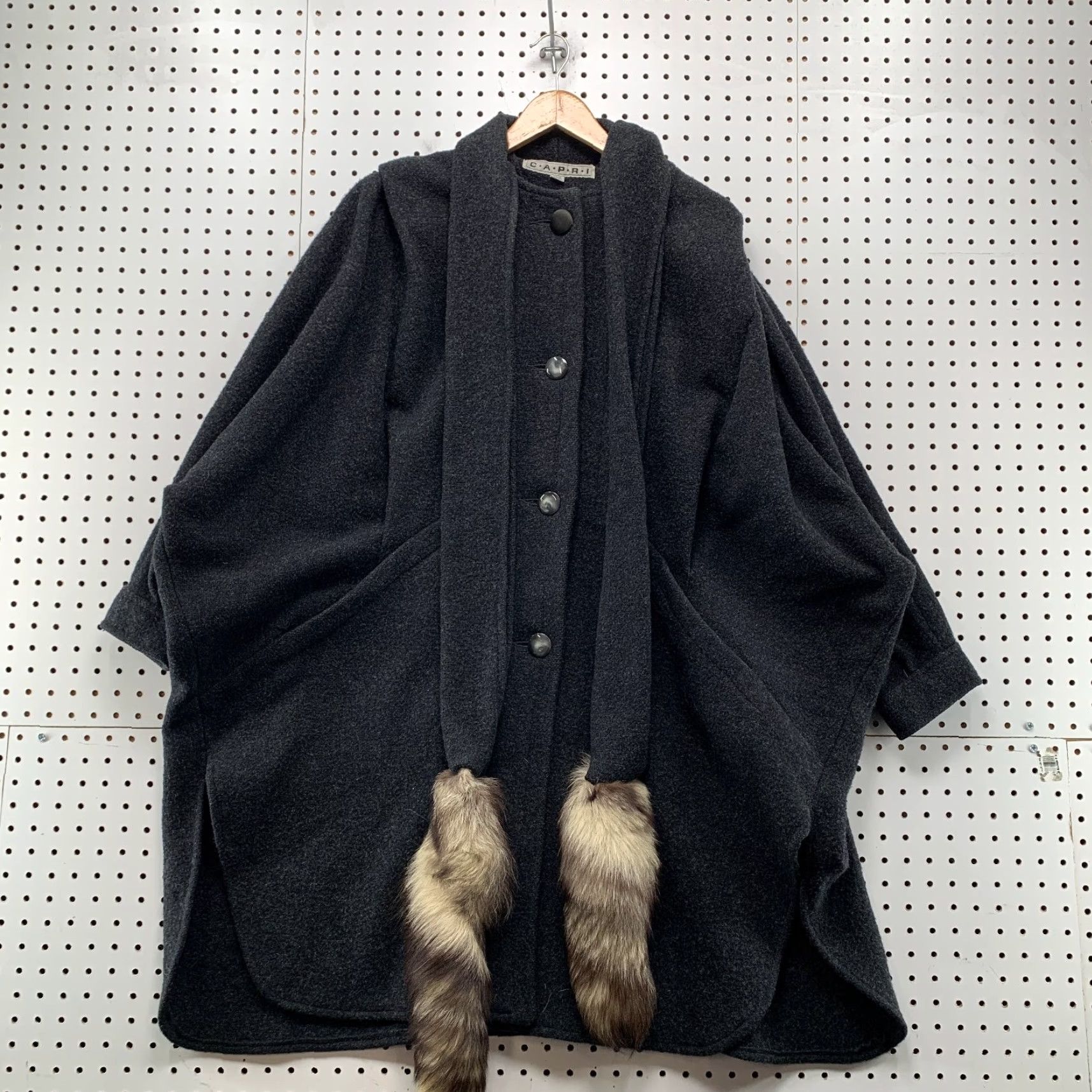 Vintage VINTAGE Capri Wool Cape Coat Womens M Charcoal Fox Tail Overcoat Wool Cape Coat Size M / US 6-8 / IT 42-44 - 2 Thumbnail