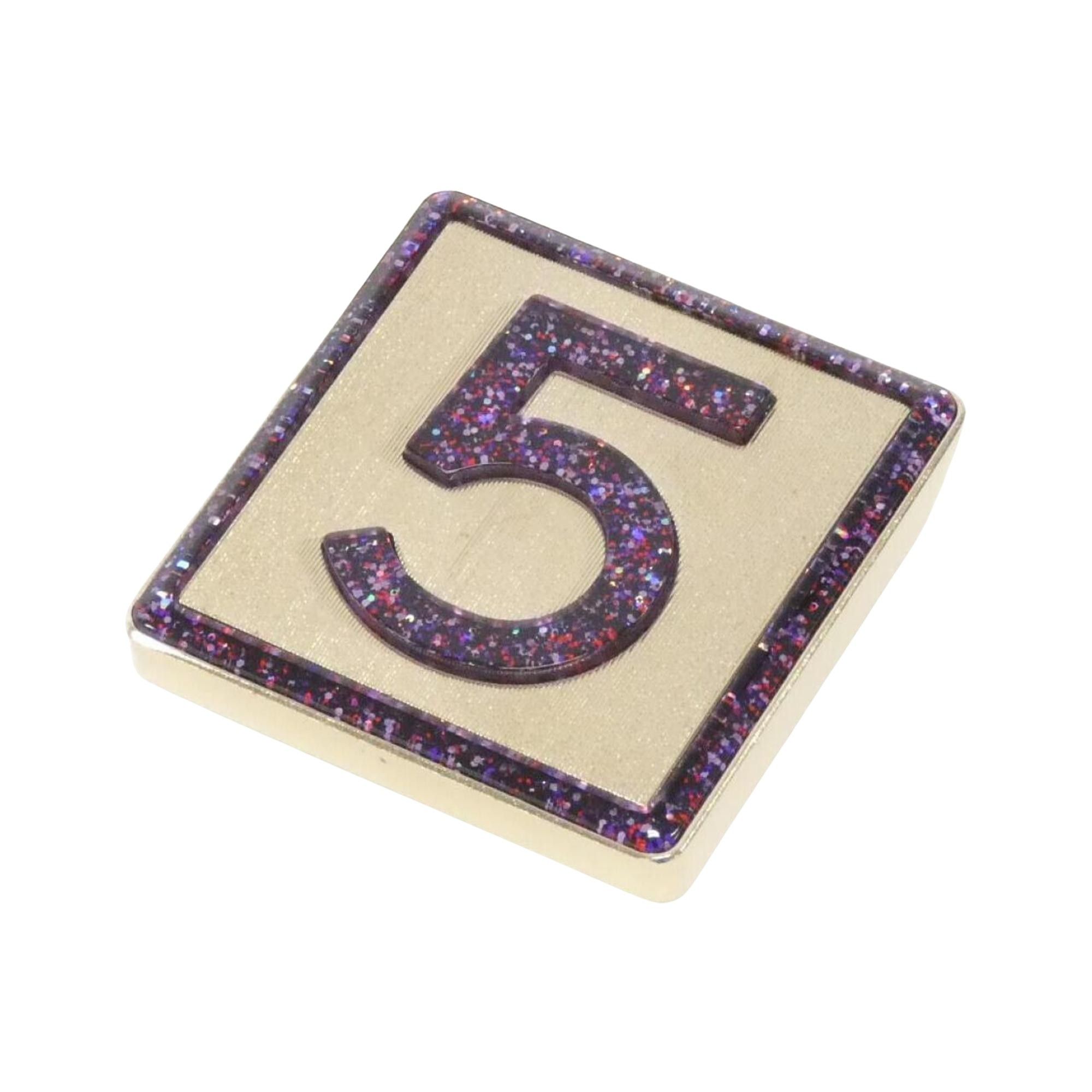 Chanel Chanel Numero 5 brooch Size ONE SIZE - 1 Thumbnail