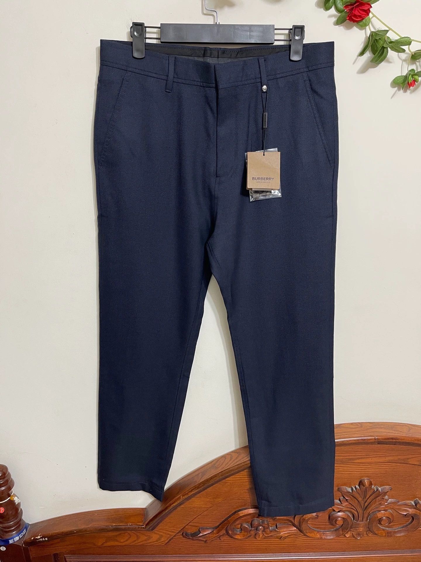 Burberry Blue Casual Pants Size 32 Size US 26 / EU 42 - 1 Thumbnail