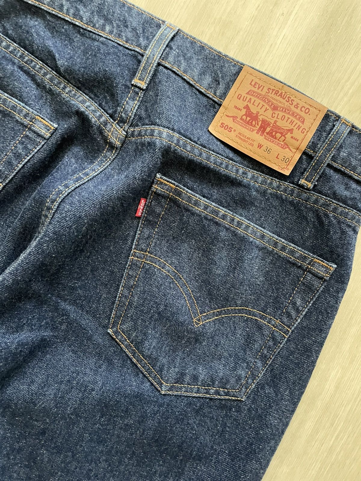 Levi's VTG 90s Levis 505 Regular Fit Straight Leg Sz 36x30 *35x30 Size US 35 - 2 Thumbnail