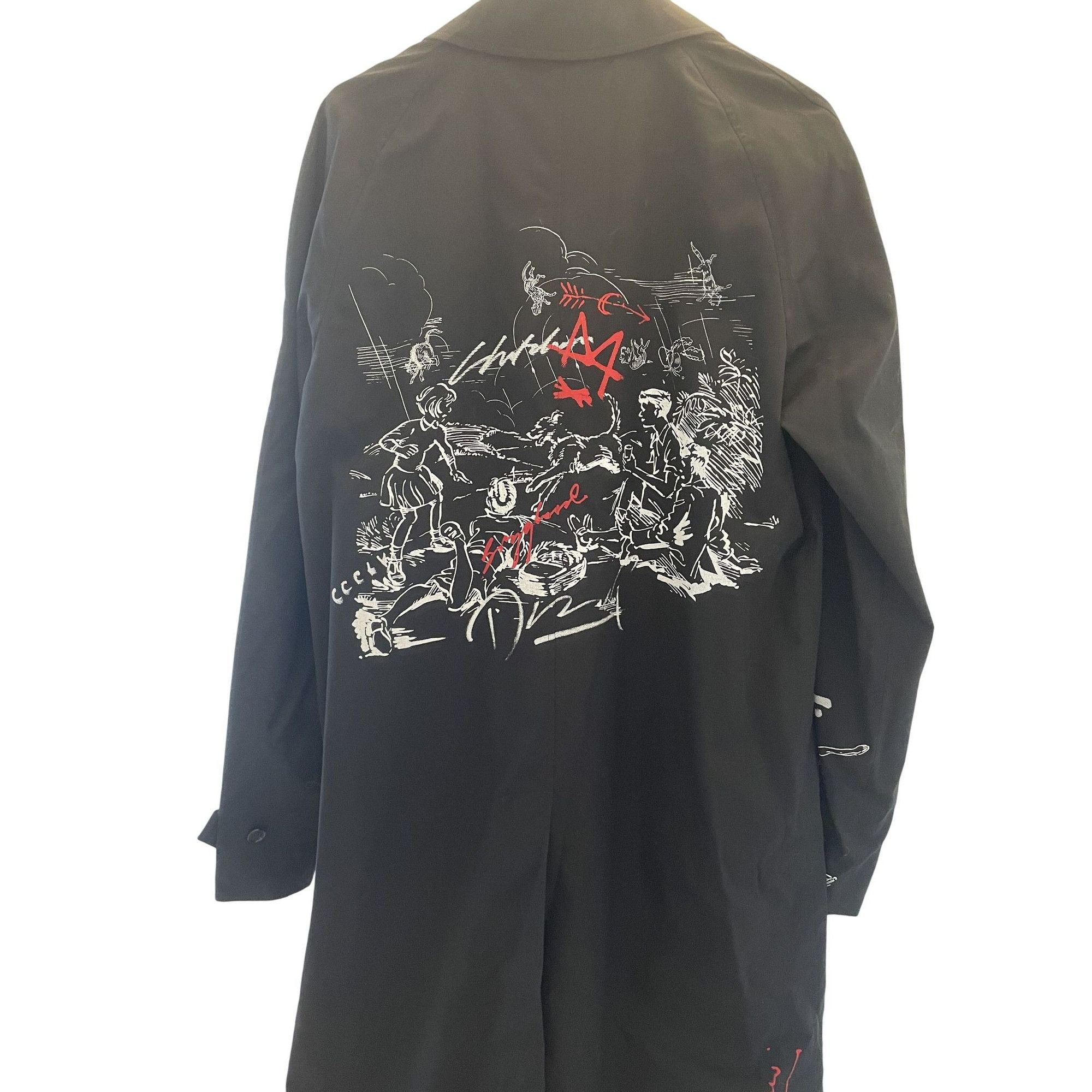 Burberry Burberry Black Trench Coat With Graphic Embroidery & Signatu Size US L / EU 52-54 / 3 - 2 Thumbnail