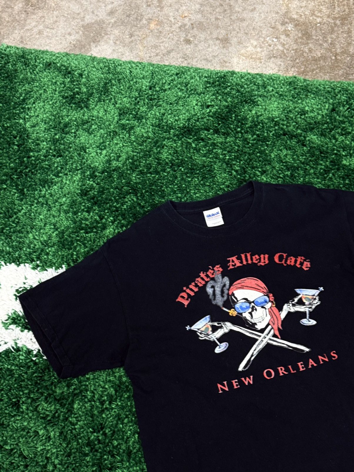 Vintage Galveston Texas Pirate Bar Cafe Crossbones Skull L Large Tee Size US L / EU 52-54 / 3 - 2 Thumbnail