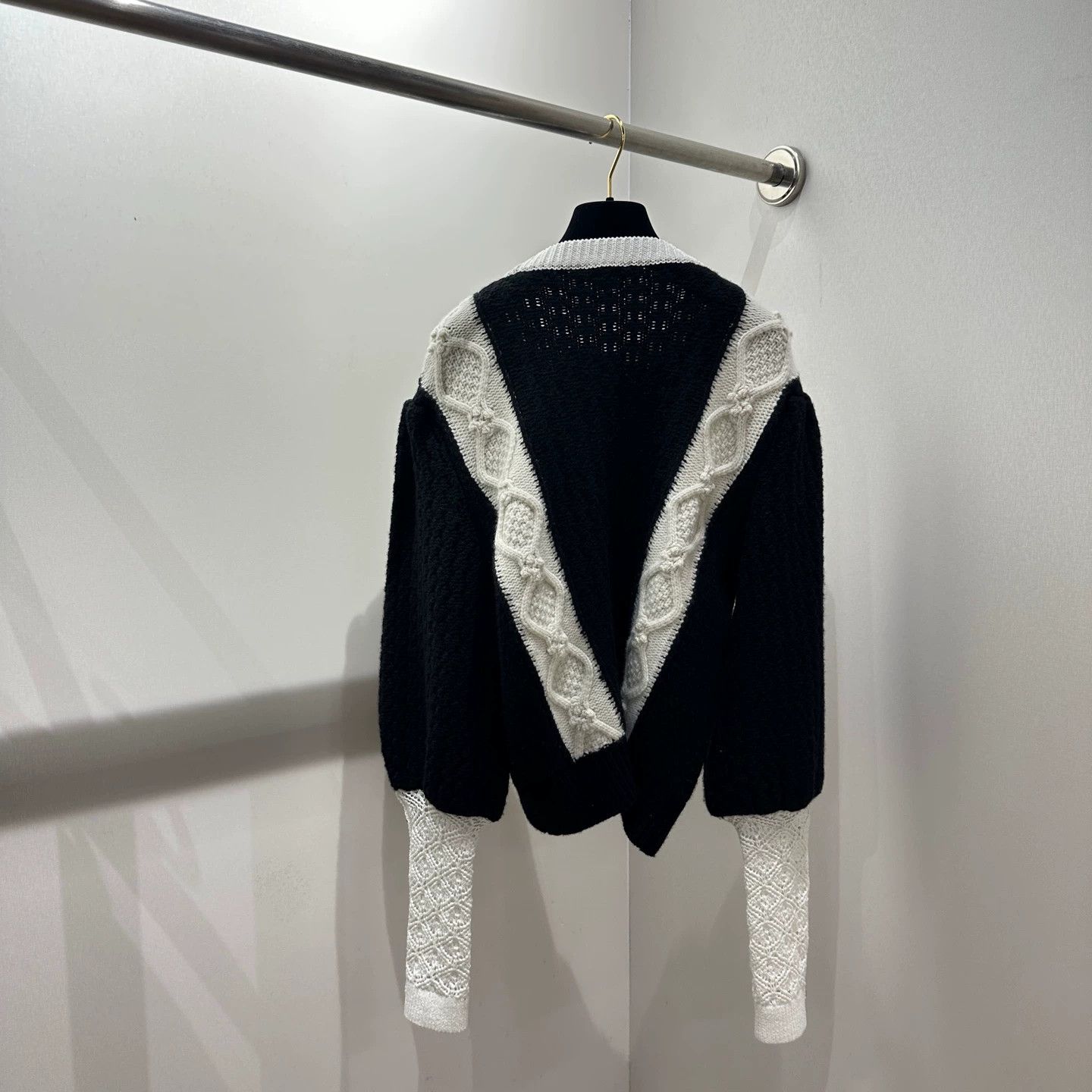 Chanel Chanel Castle Series Ribbed Logo Wool Sweater 38 Size S / US 4 / IT 40 - 2 Thumbnail