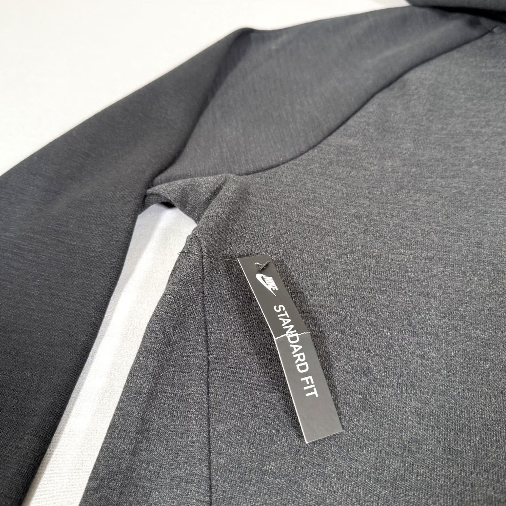 Nike Nike Hoodie Men L Gray Pullover Sweatshirt with Hooded Pockets Logo Fireheather Front Kangaroo Pocket Crew Neck All Seasons Sportswear Size US L / EU 52-54 / 3 - 5 Thumbnail