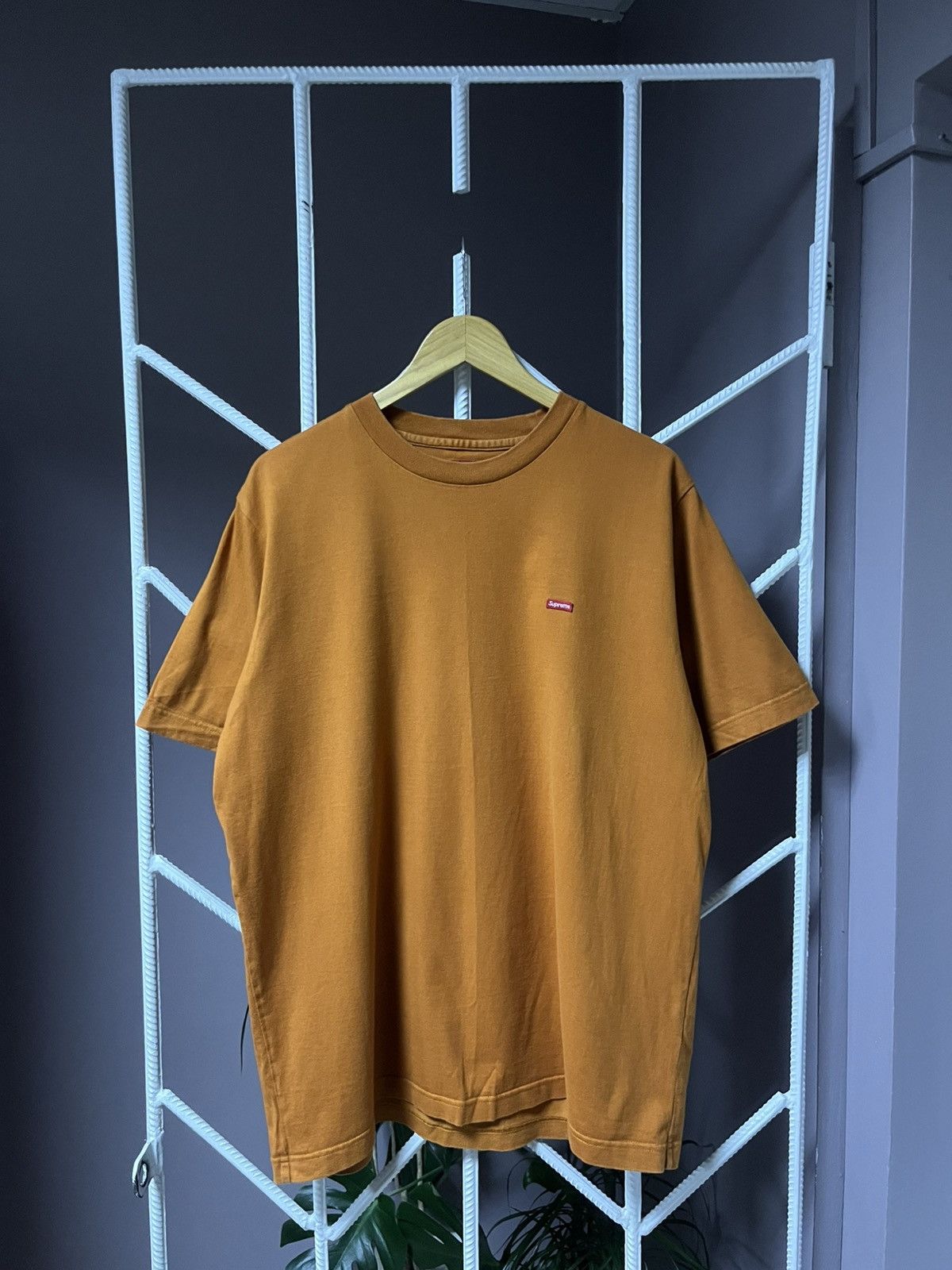 Supreme Supreme Mini Brand Logo Tee Size US L / EU 52-54 / 3 - 1 Thumbnail