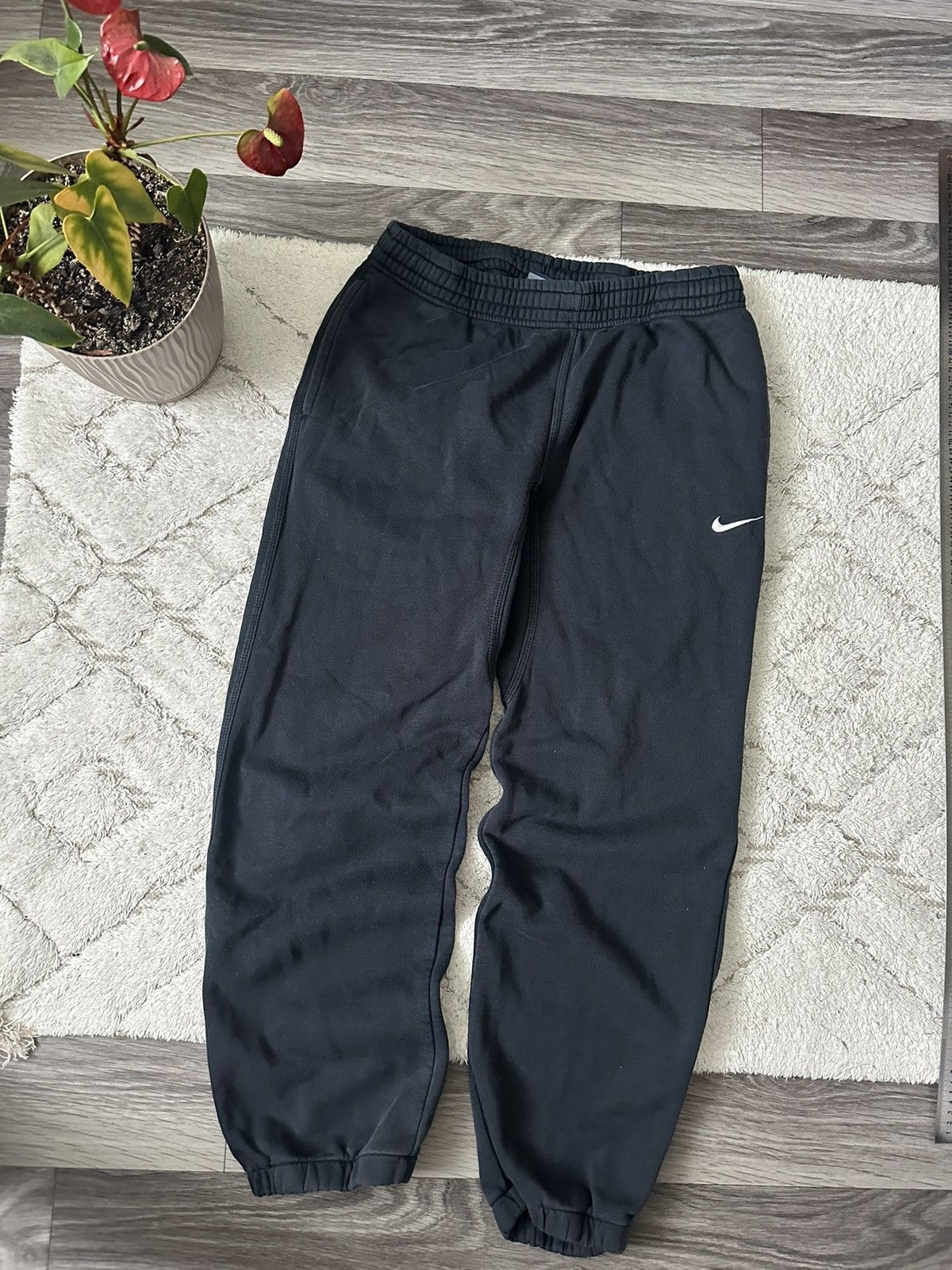 Nike Nike Vintage Blue Baggy y2k Jogger Sweetpants hype size M Size US 32 / EU 48 - 1 Thumbnail