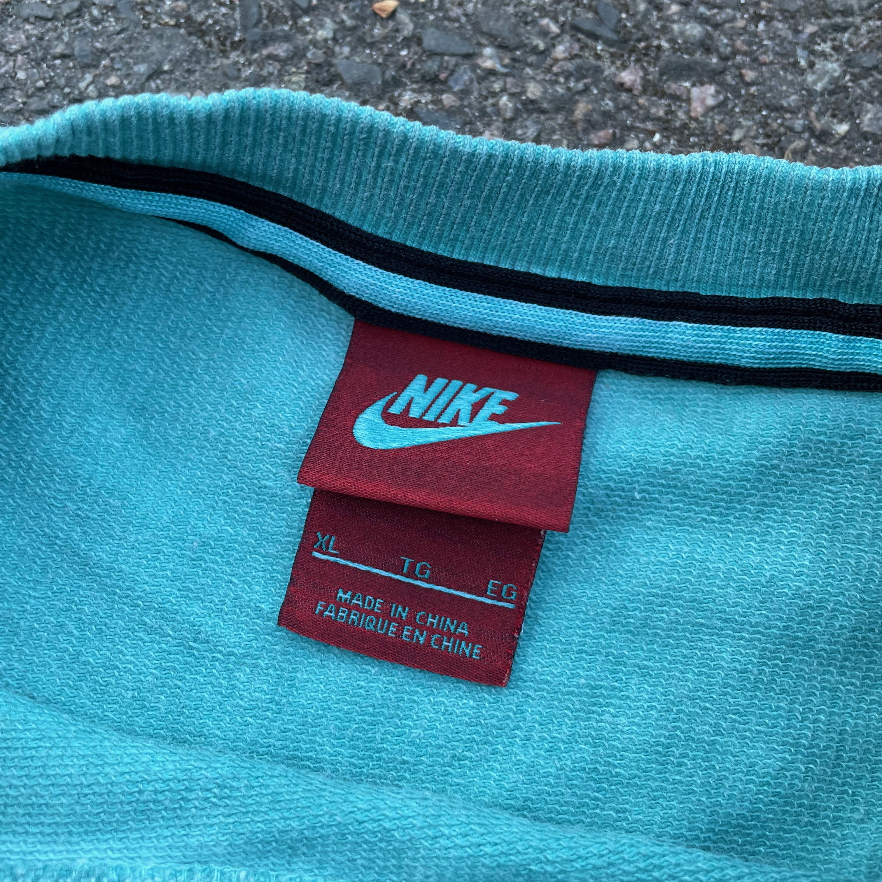 Nike Custom Nike Red Dragon Reworked Sweatshirt Grunge Y2K Size US XL / EU 56 / 4 - 7 Thumbnail