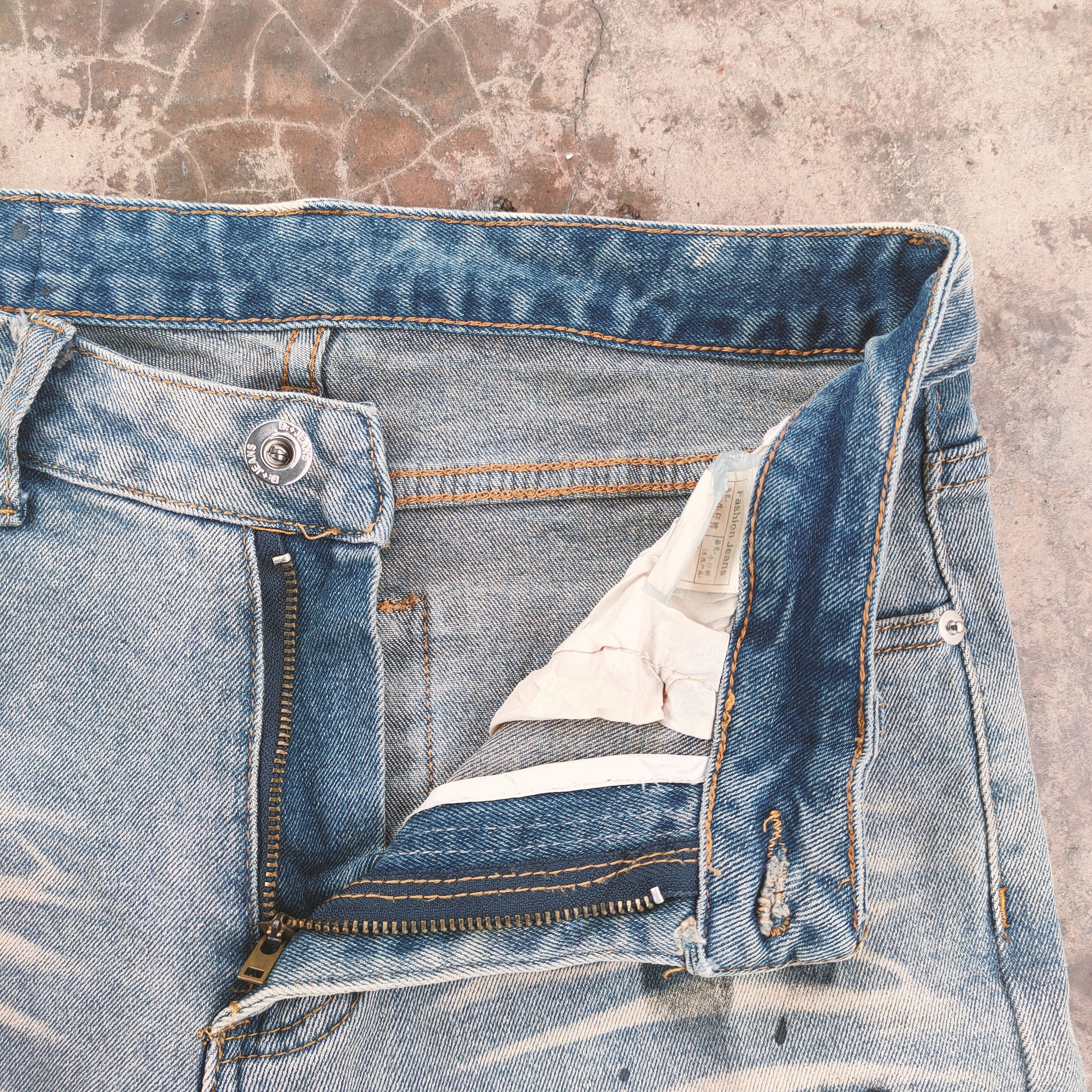 Japanese Brand Vintage japanese skinny faded distressed jeans denim pants Size US 29 - 7 Thumbnail