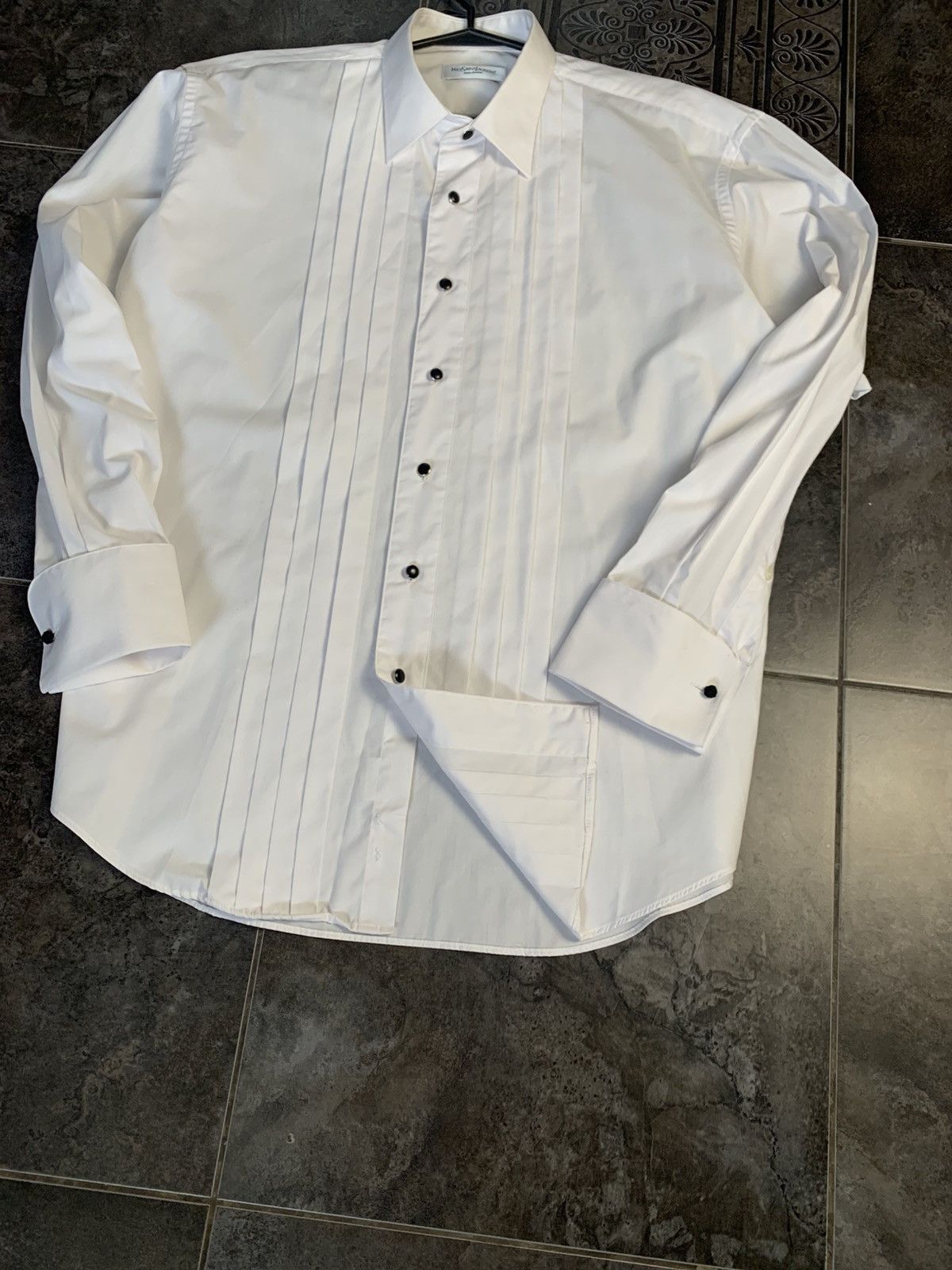 Vintage × Yves Saint Laurent Vintage YVES SAINT LAURENT White button Shirt Hong Kong Size US L / EU 52-54 / 3 - 3 Thumbnail