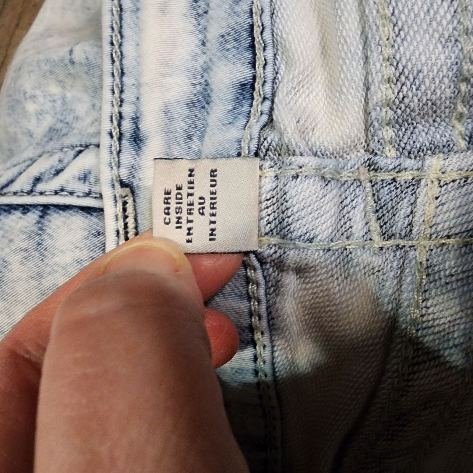 True Religion True Religion Jeans light wash Size 28 2357 Size 28" / US 6 / IT 42 - 6 Thumbnail