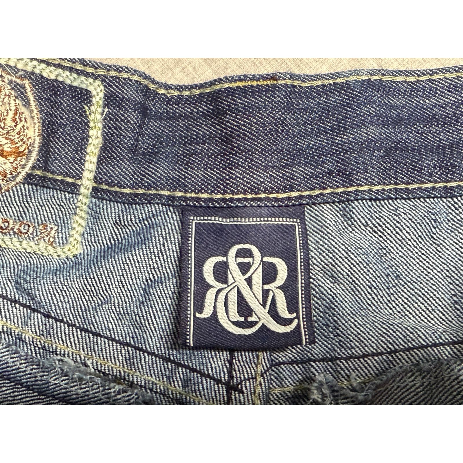 Rock & Republic Rock & Republic Embroidered Pocket Flap Jeans 32x32 Size US 32 / EU 48 - 3 Thumbnail