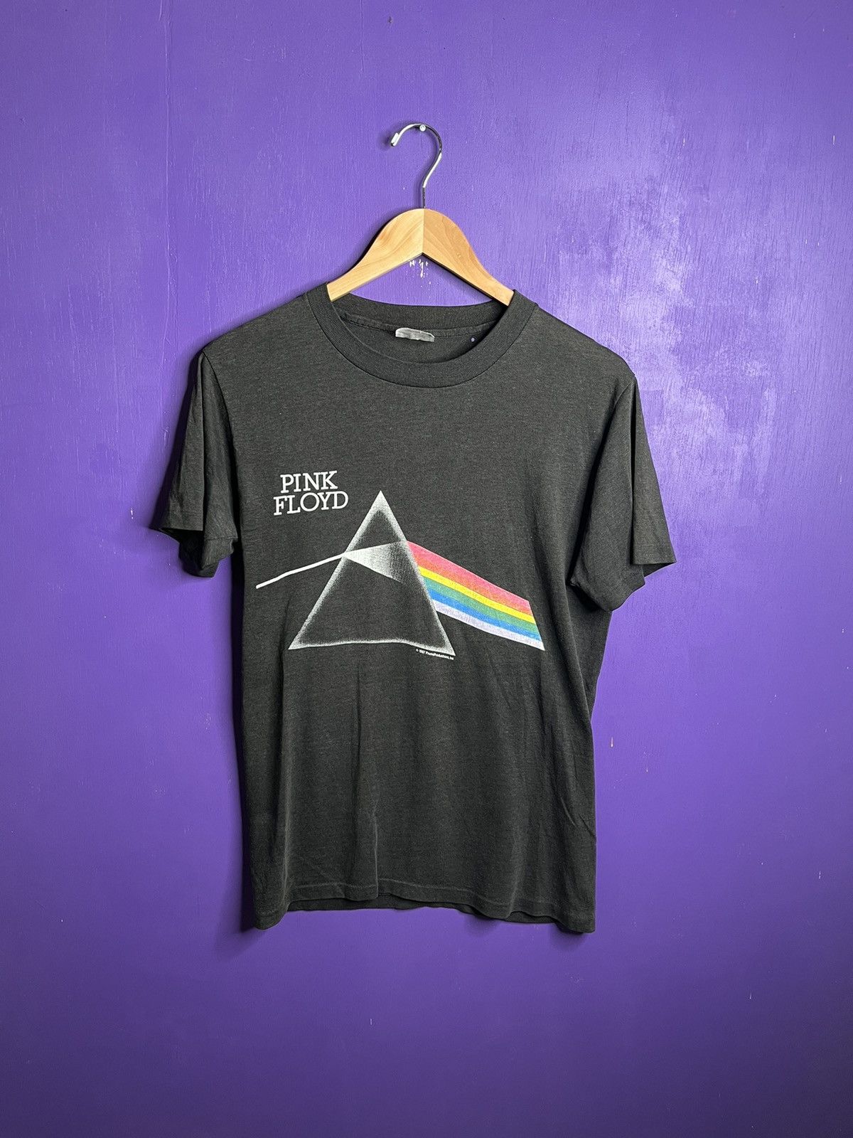 Band Tees × Vintage Vintage 1987 Pink Floyd dark side of the moon tour tee Size US M / EU 48-50 / 2 - 1 Thumbnail