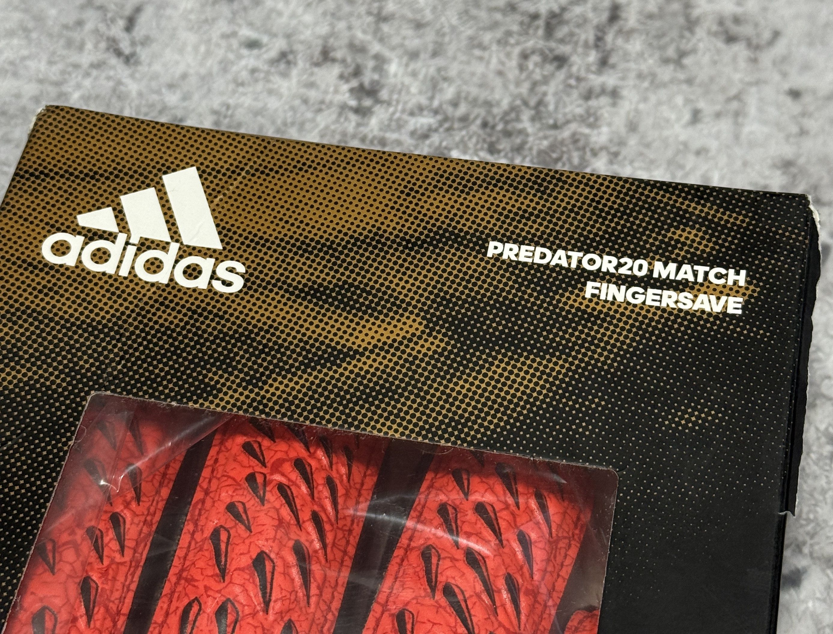 Adidas ADIDAS GOALKEEPER GLOVES GR1533 PREDATOR MATCH FINGERSAVE 10 Size ONE SIZE - 6 Thumbnail