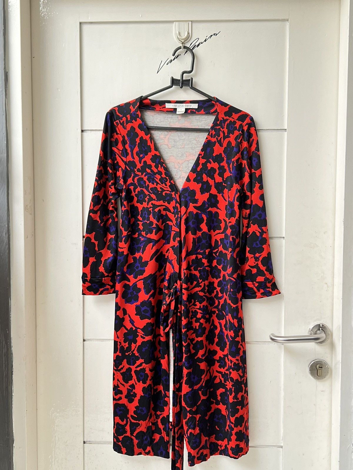 Diane von Furstenberg Diane Von Furstenberg Flower Motive Dress/Cardigan Size XS / US 0-2 / IT 36-38 - 1 Thumbnail