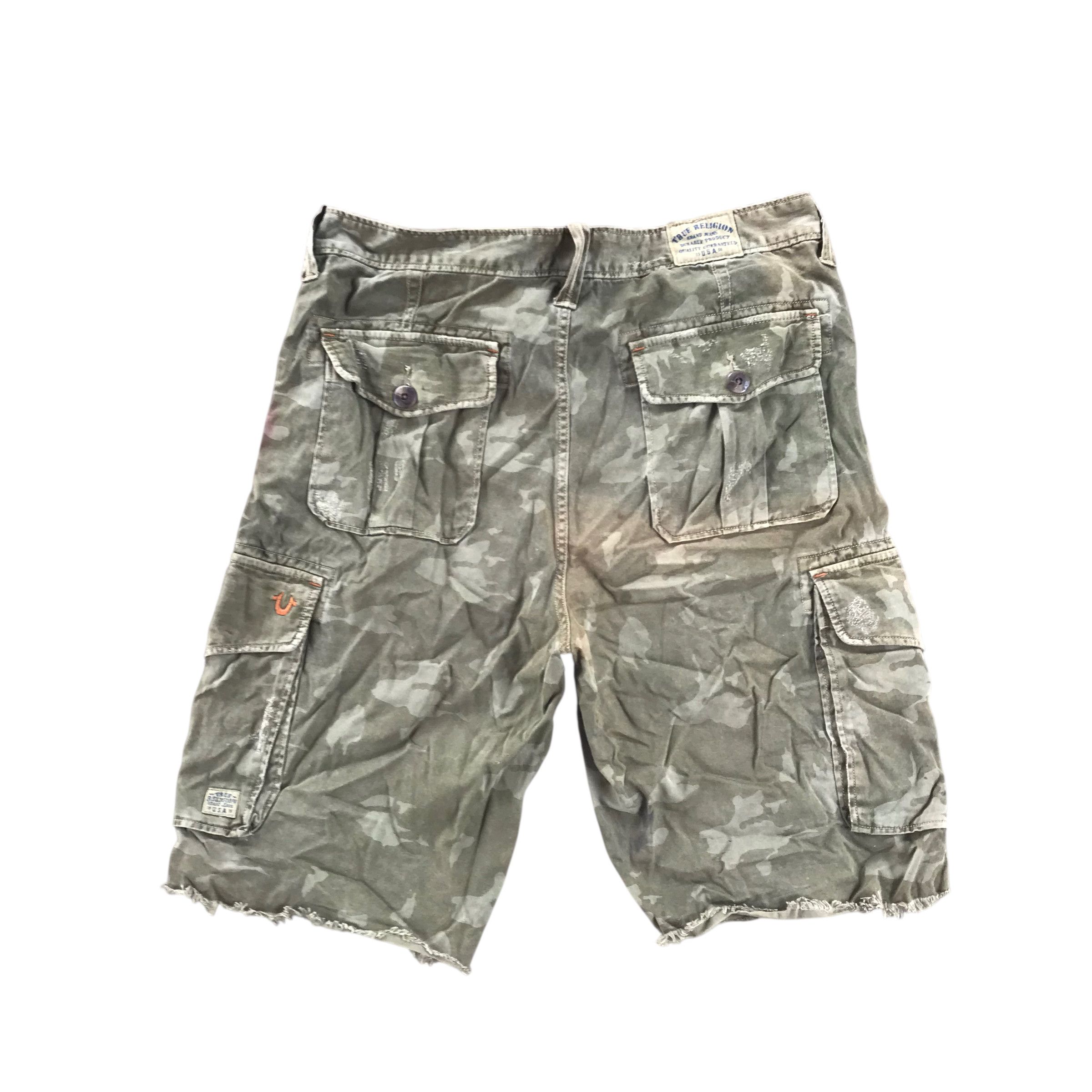 True Religion Rare Vintage True Religion Camo Short Pants -Size 37 Size US 37 - 5 Thumbnail