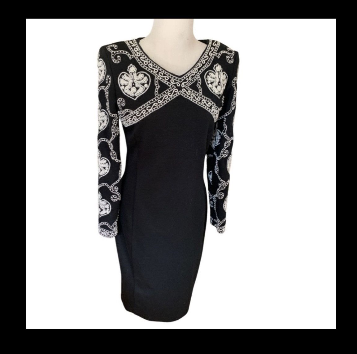 Vintage Vtg Adrienne Vittadini Black Wool Beaded Long Sleeve Dress Size S / US 4 / IT 40 - 2 Thumbnail