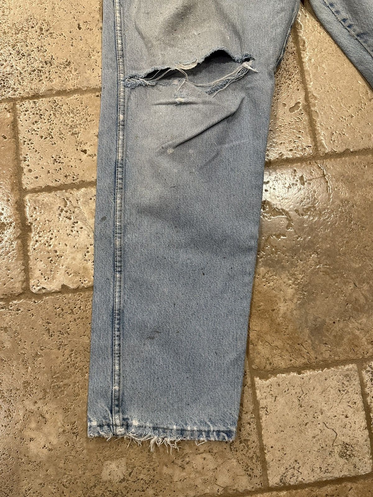 Vintage × Wrangler Vintage Wrangler Painter Distressed Thrashed Blue Denim Jean Size US 38 / EU 54 - 5 Thumbnail