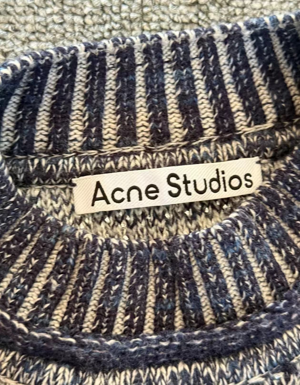 Acne Studios acne studios Crew-neck love wool top 2412-Nextarrow Size US S / EU 44-46 / 1 - 6 Thumbnail