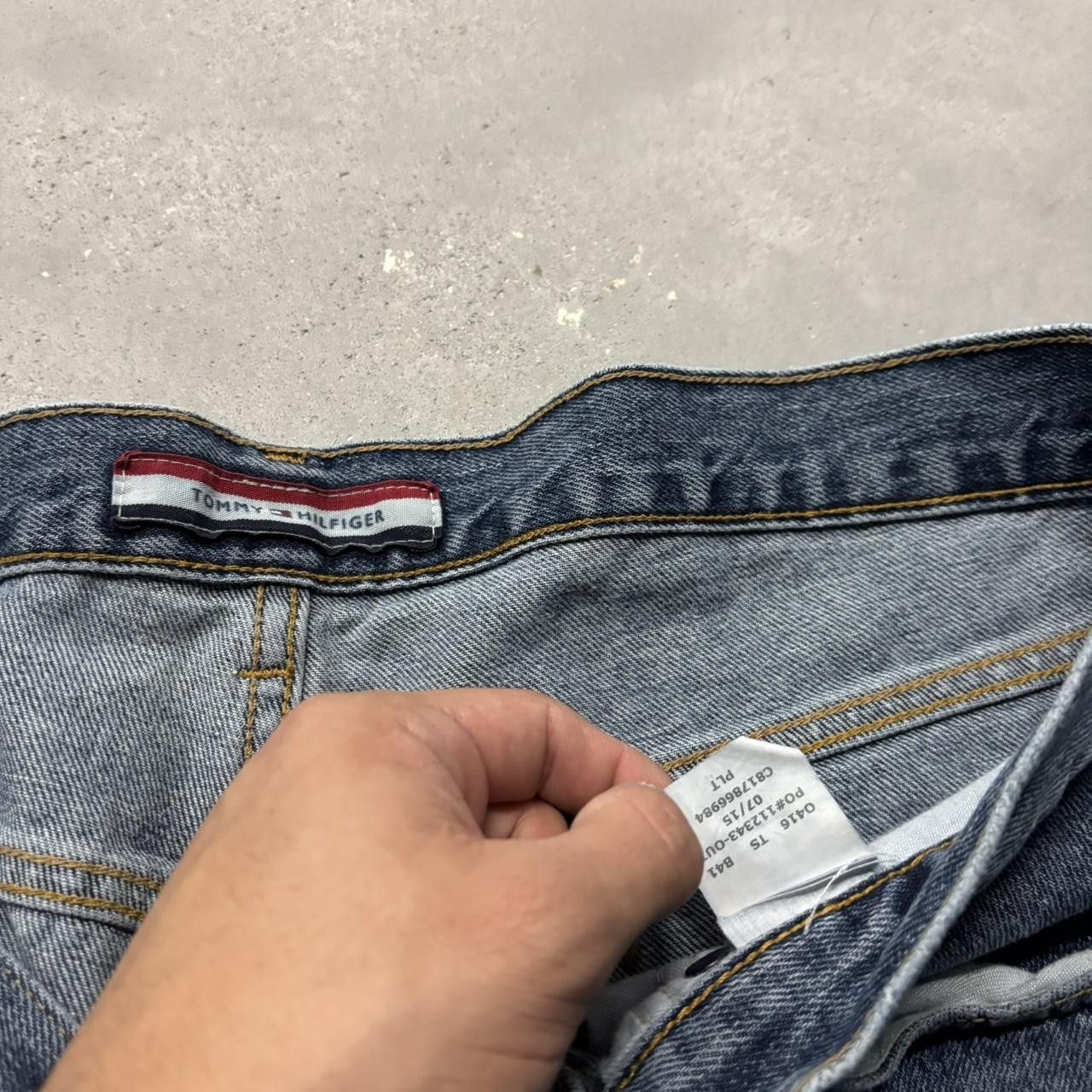 Japanese Brand × Tommy Hilfiger × Vintage Crazy Vintage Y2K/2000s Grunge Tommy Hilfiger Dark Wash Denim Jeans! Size US 36 / EU 52 - 8 Thumbnail