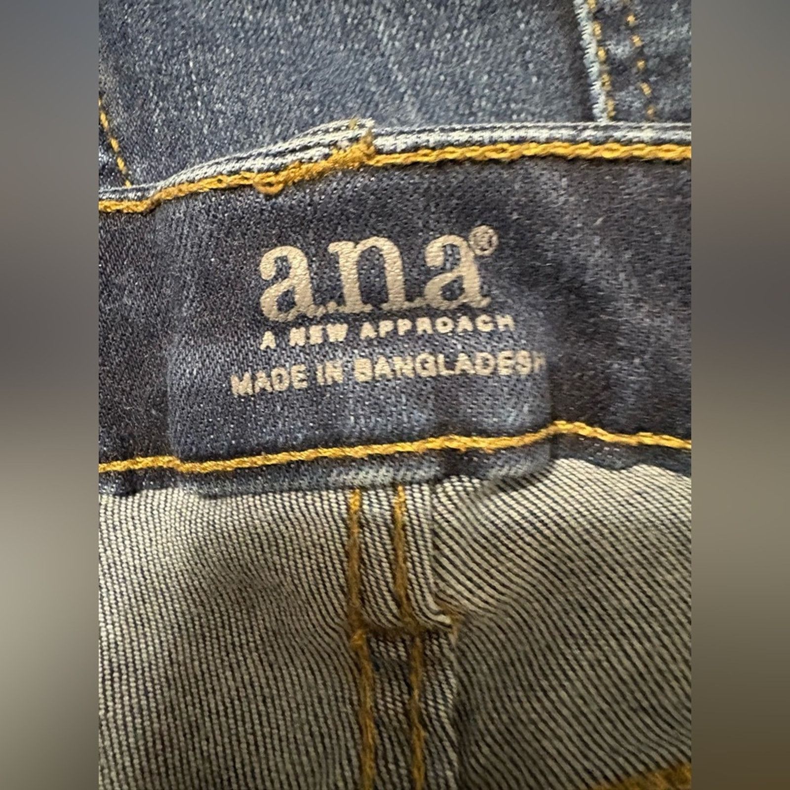 Vintage (Ana) Blue Denim Plus Size Jeans: Size 34/18 Size 40" / US 18 - 3 Thumbnail