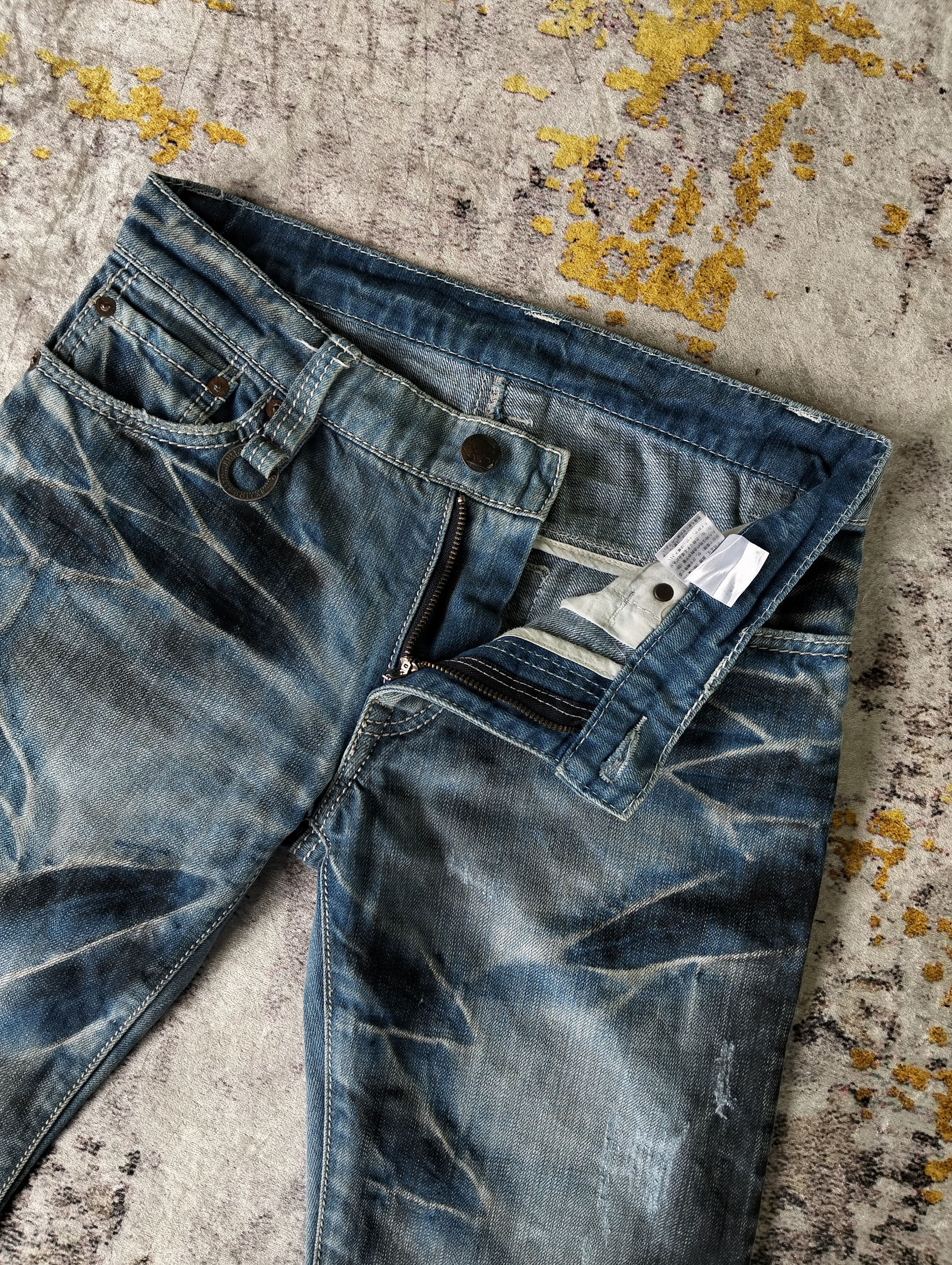 Buffalo Bobs Curve Bootcut Waxed Whiskers Low Rise Jeans
