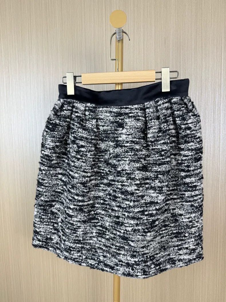 Dior Dior Alpaca fur skirt Size 26" / US 2 / IT 38 - 2 Thumbnail