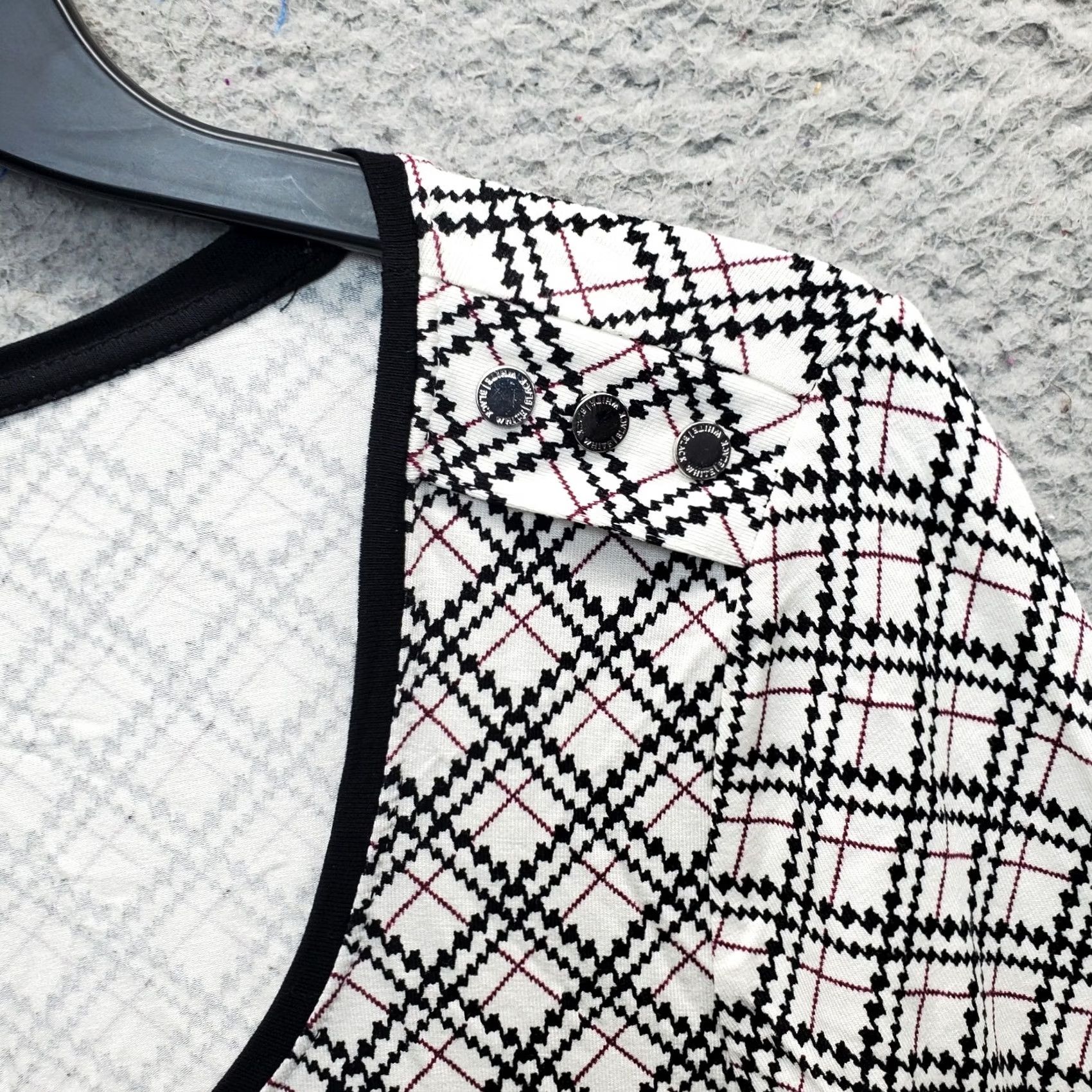 White House Black Market White House Black Market Knit Top Womens Medium Multi Plaid Stretch Scoop Neck Size M / US 6-8 / IT 42-44 - 6 Thumbnail