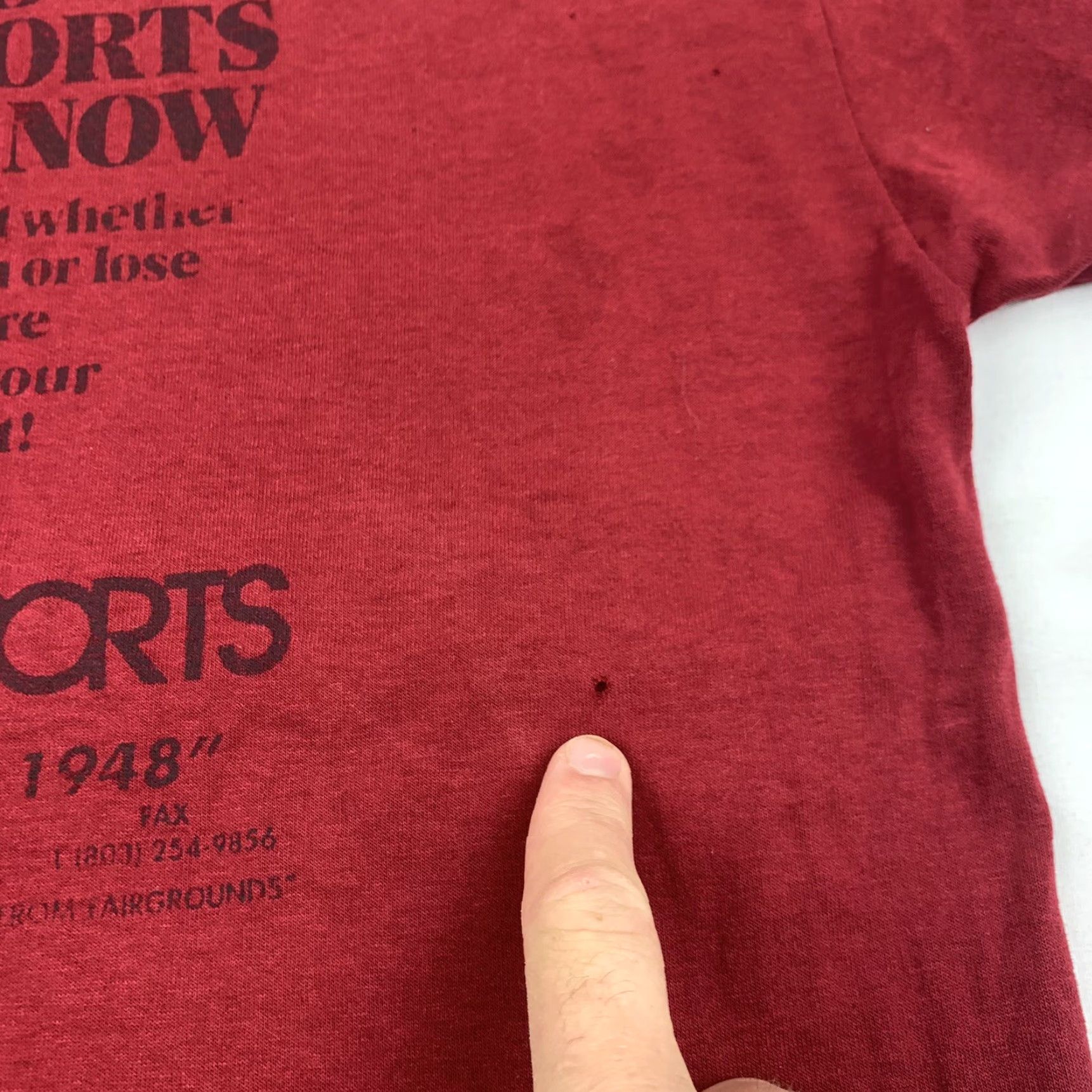 Russell Athletic VINTAGE Russell Athletic T Shirt T&T Sports Adult Large Red 90s Mens Size US L / EU 52-54 / 3 - 2 Thumbnail