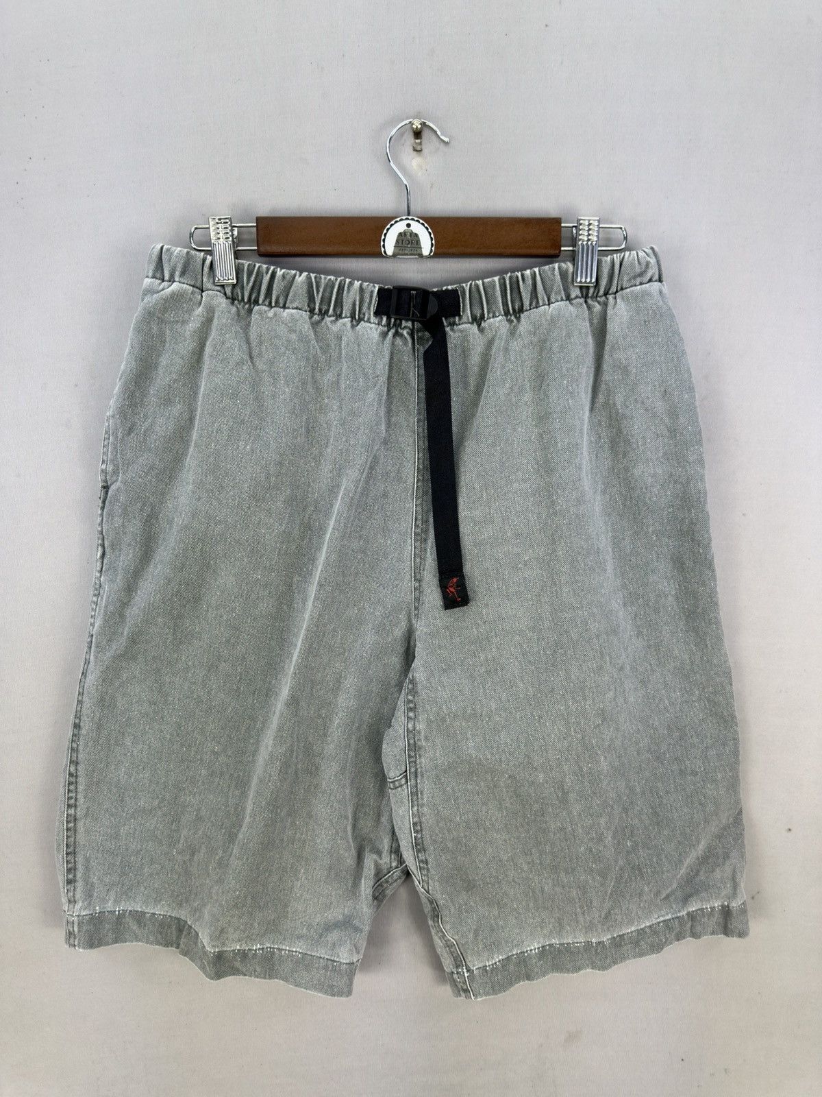 Gramicci Gramicci Grey Short Pants Size US 32 / EU 48 - 1 Thumbnail