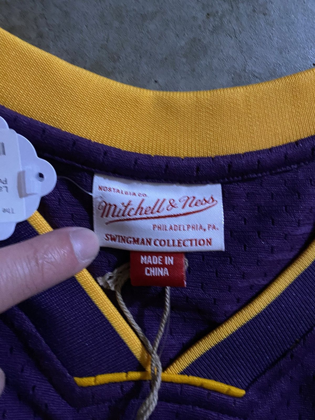 Mitchell & Ness Mitchell & Ness Robert Horry Lakers Jersey NEW Size US XL / EU 56 / 4 - 4 Thumbnail