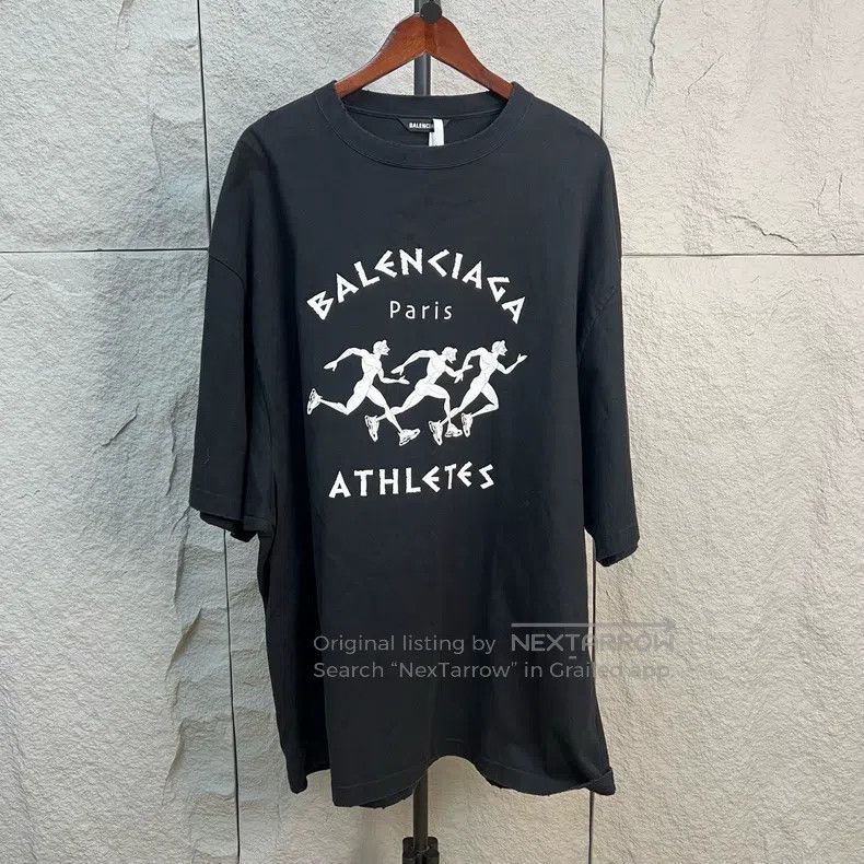 Balenciaga Balenciaga Marathon Characters Printed Black Short-sleeve Size US XL / EU 56 / 4 - 1 Thumbnail