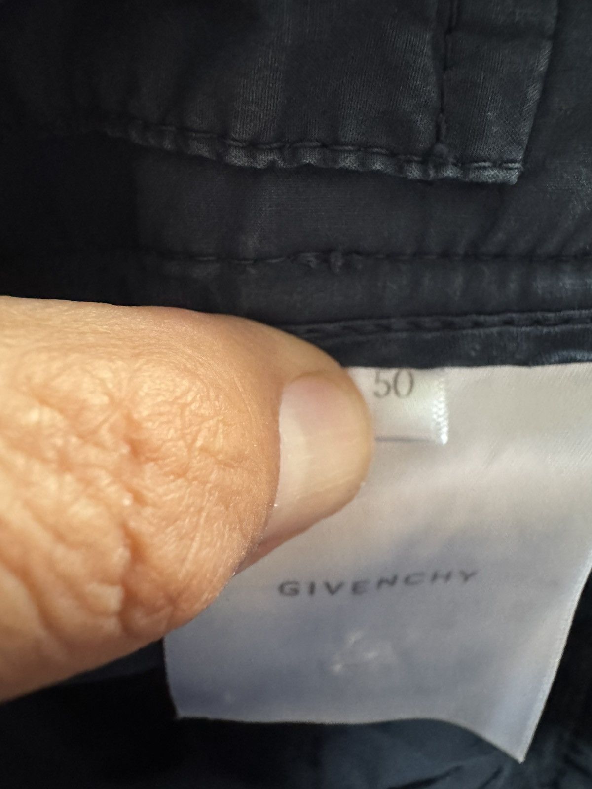 Givenchy GIVENCHY PANTS see ALL PHOTOS FOR TAPE MEASUREMENTS DESCRIPT Size US 32 / EU 48 - 11 Thumbnail