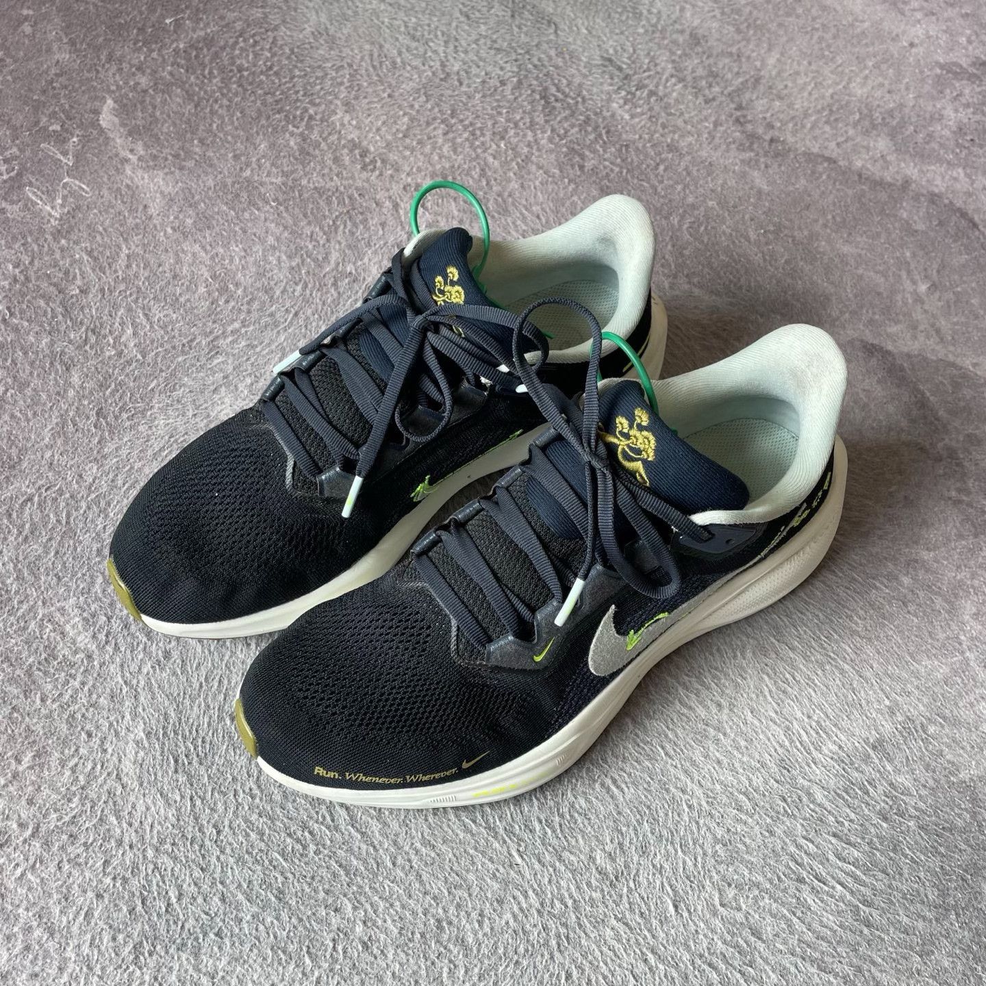 Nike Nike Black Lowtop Sneakers 41 Men Size US 8.5 / EU 41-42 - 1 Thumbnail