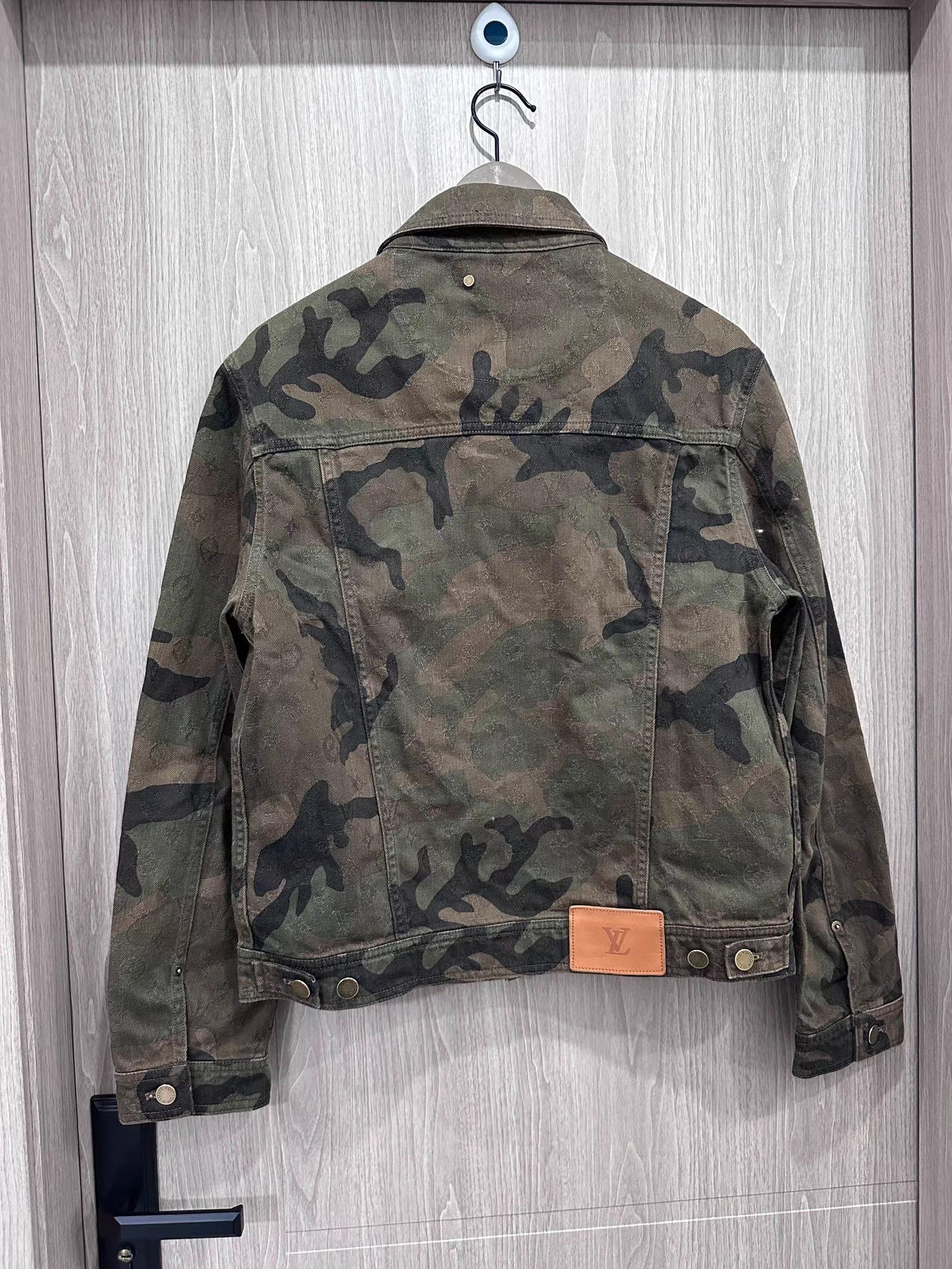 Louis Vuitton LOUIS VUITTON Denim Jacket K13 Size US S / EU 44-46 / 1 - 2 Thumbnail