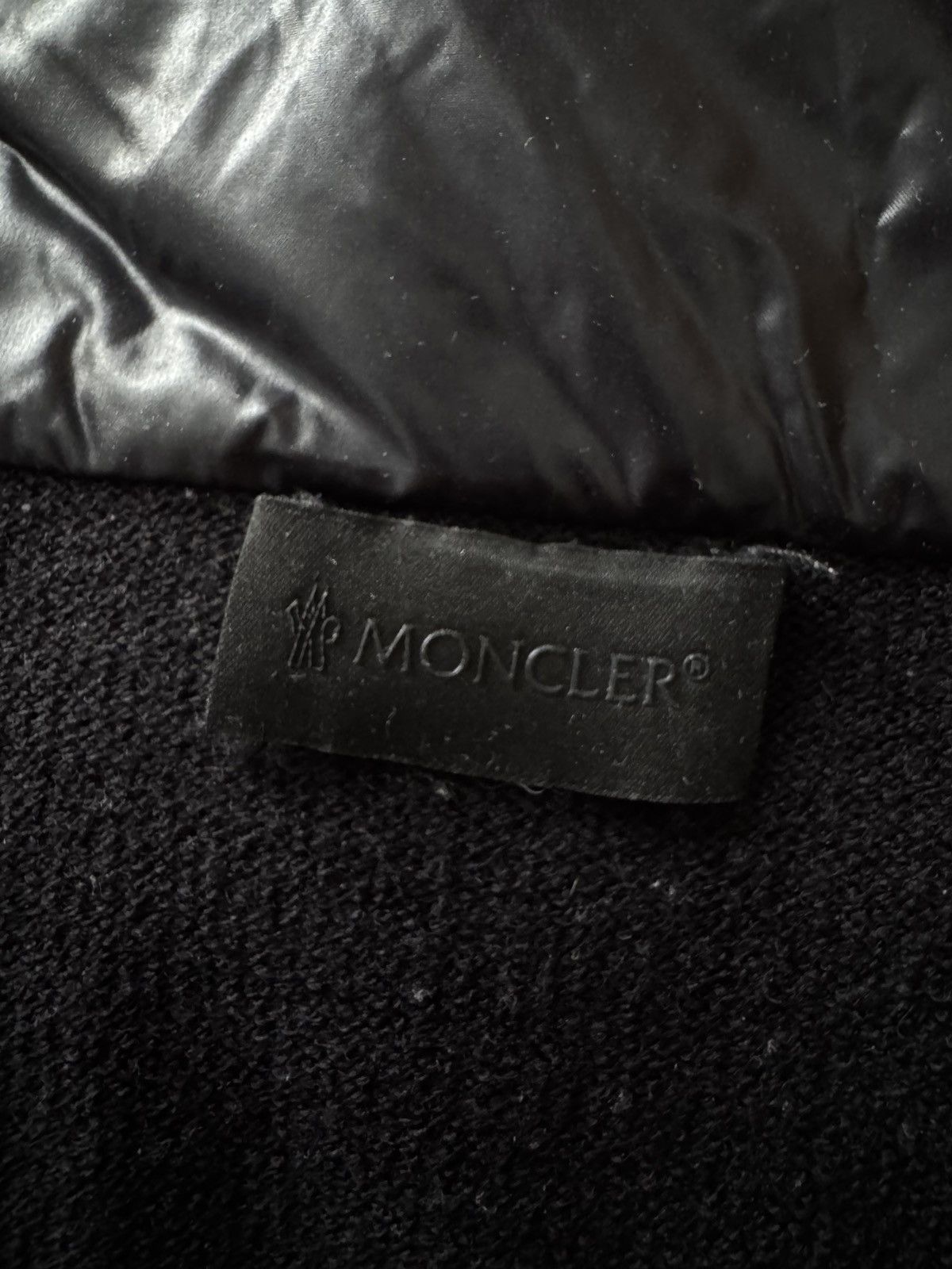Moncler 🔥🔥 Moncler Zigzag Quilt Down Knit Jacket Size US XXL / EU 58 / 5 - 7 Thumbnail
