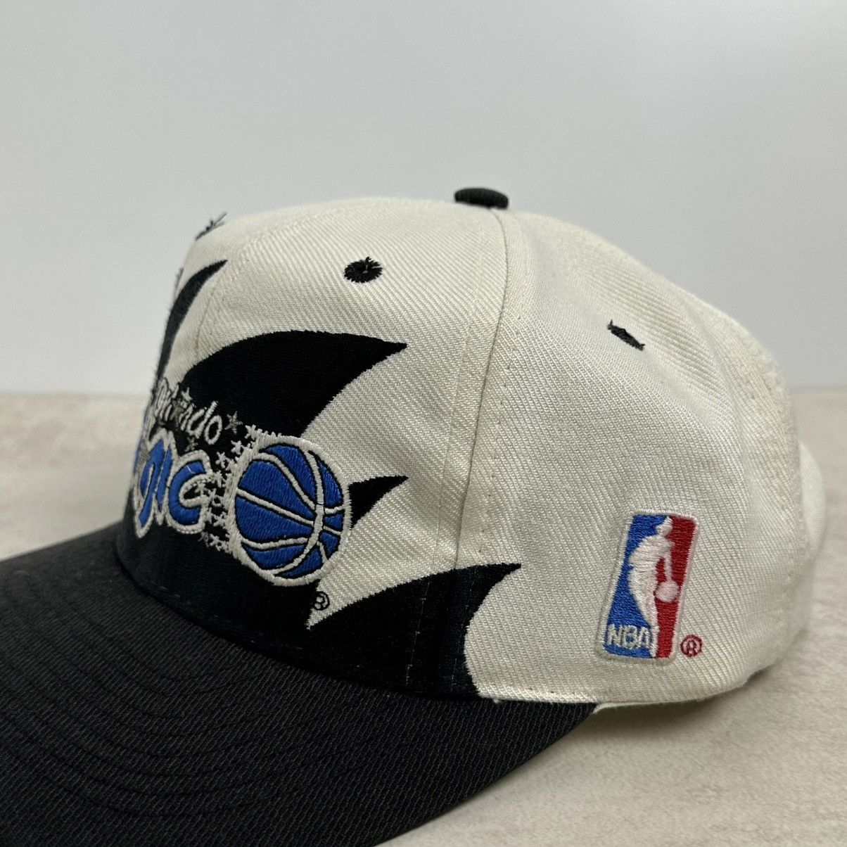 Logo Athletic × NBA × Vintage Vintage 90s Shark Tooth Orlando Magic Gen 1 Hat Size ONE SIZE - 3 Thumbnail