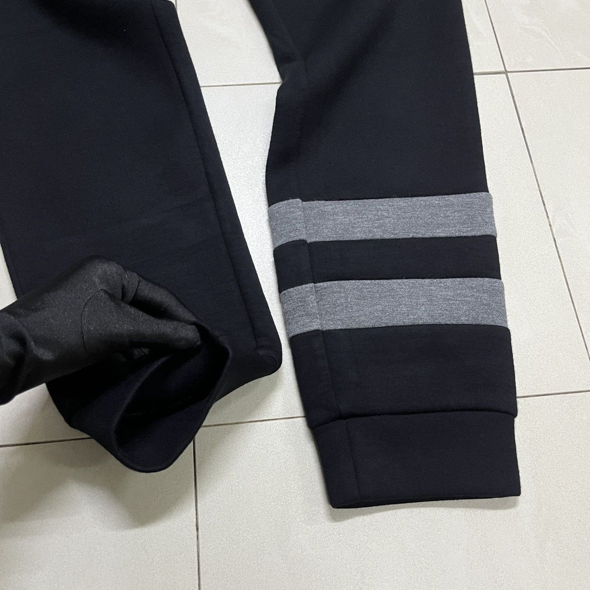 HYDROGEN Hydrogen Italy Stripe Sweatpants / Joggers Size US 30 / EU 46 - 3 Thumbnail