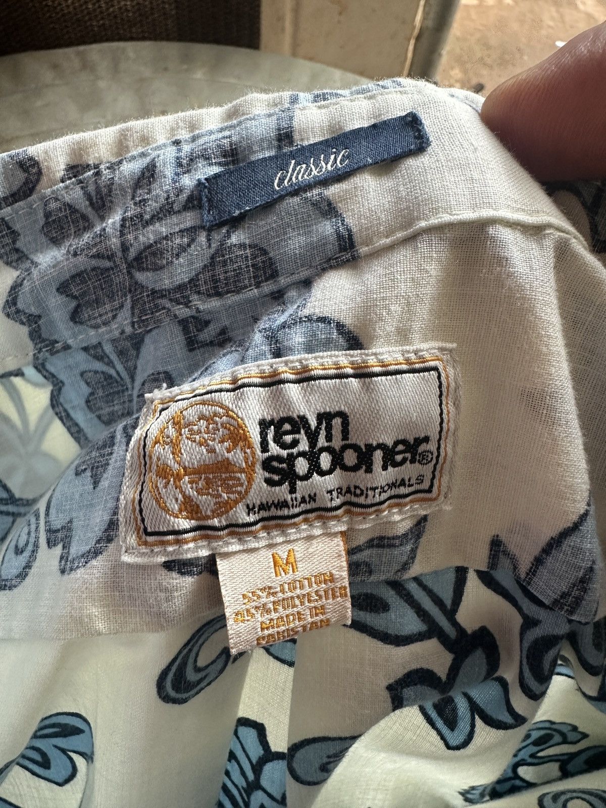Reyn Spooner PreOwned Reyn Spooner Blue/White Hawaiian Print Men's M Size US M / EU 48-50 / 2 - 4 Thumbnail