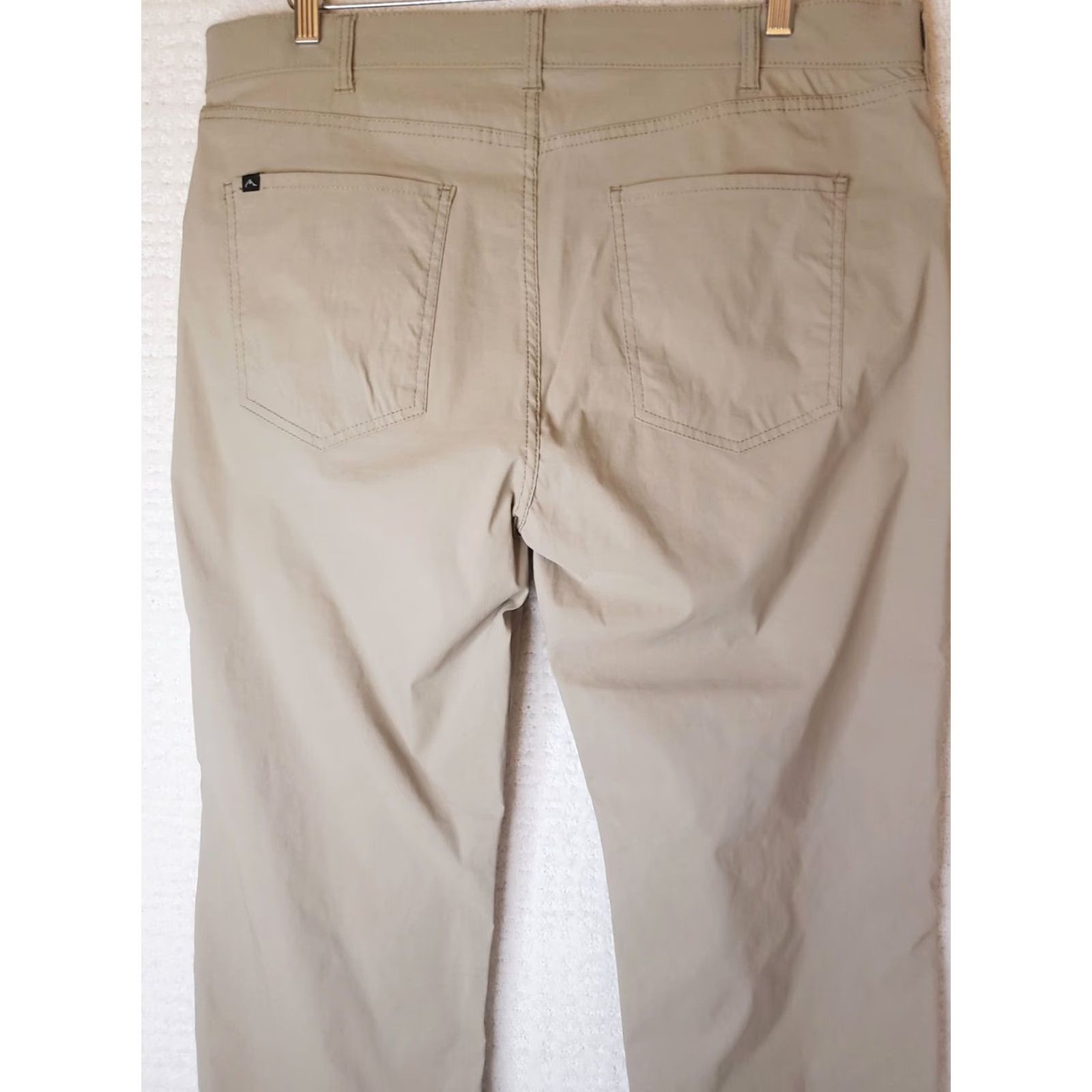 Vintage Denali Pants Mens 36x32 Khaki Nylon Stretchy Lightweight Outdoor Hiking Windbreaker 5-Pocket Beige Regular Mens Size US 36 / EU 52 - 5 Thumbnail