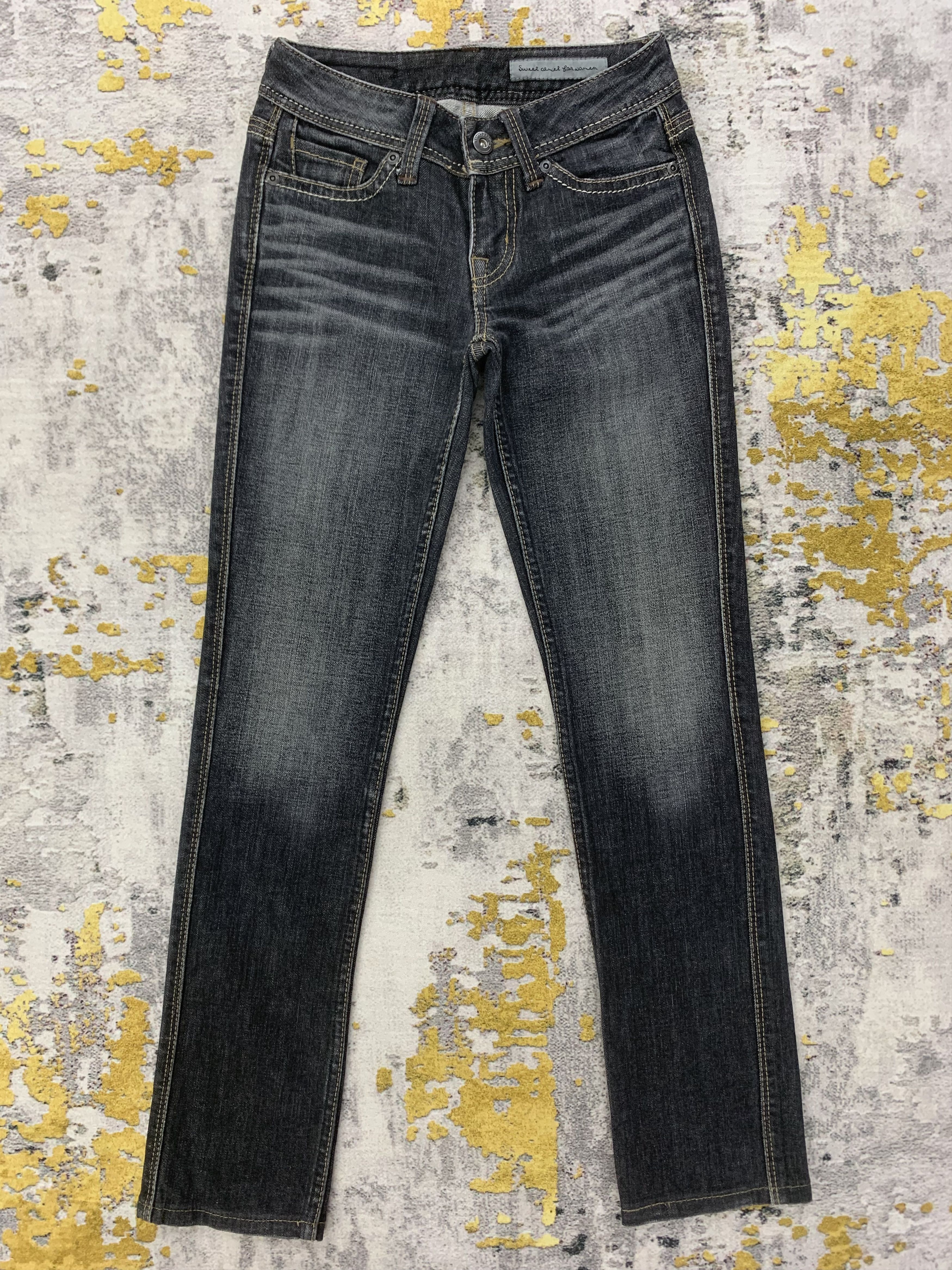 image of Vintage Sweet Camel For Women Pants Size 23 in Black
