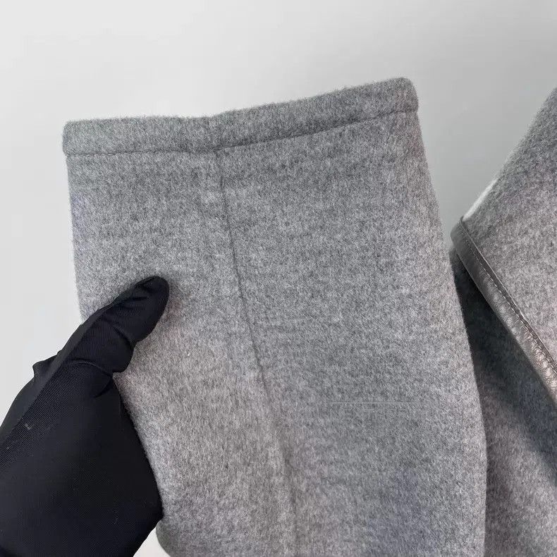 Louis Vuitton Louis Vuitton Light Grey Long Bathrobe Coat with Full Prin Size XS / US 0-2 / IT 36-38 - 3 Thumbnail