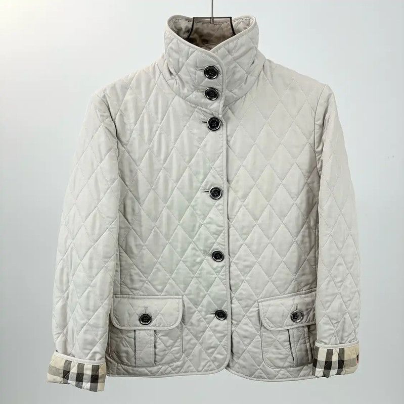 Burberry Burberry Beige Quilted Cotton Jacket for Women Size M / US 6-8 / IT 42-44 - 1 Thumbnail