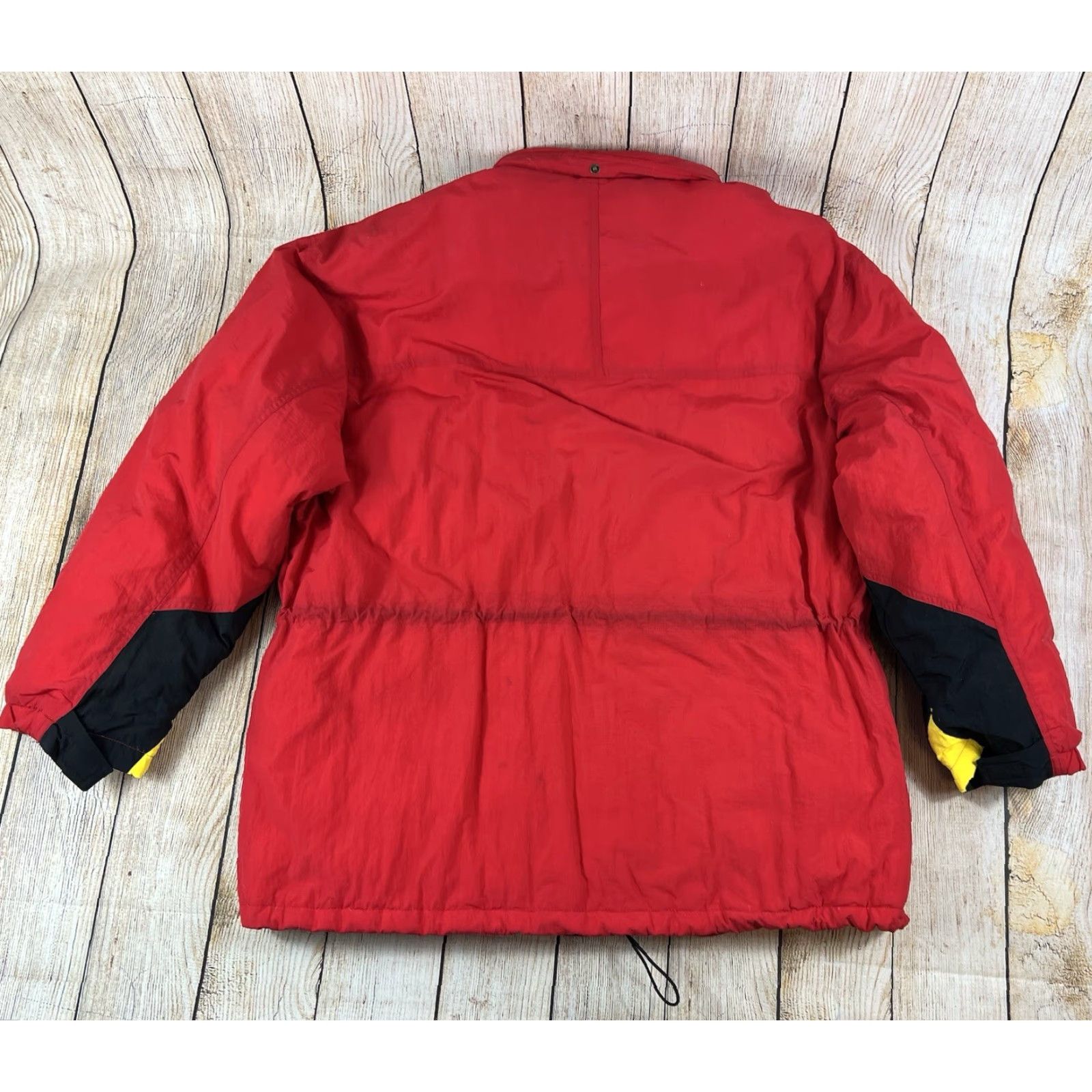 Marlboro VINTAGE Marlboro Country Store Red Puffer Parka Down Coat Jacket 2XL Jacket/Coat Mid-Length Outdoor Mens Regular Down Coat Red 2XL Vintage Size US XXL / EU 58 / 5 - 2 Thumbnail