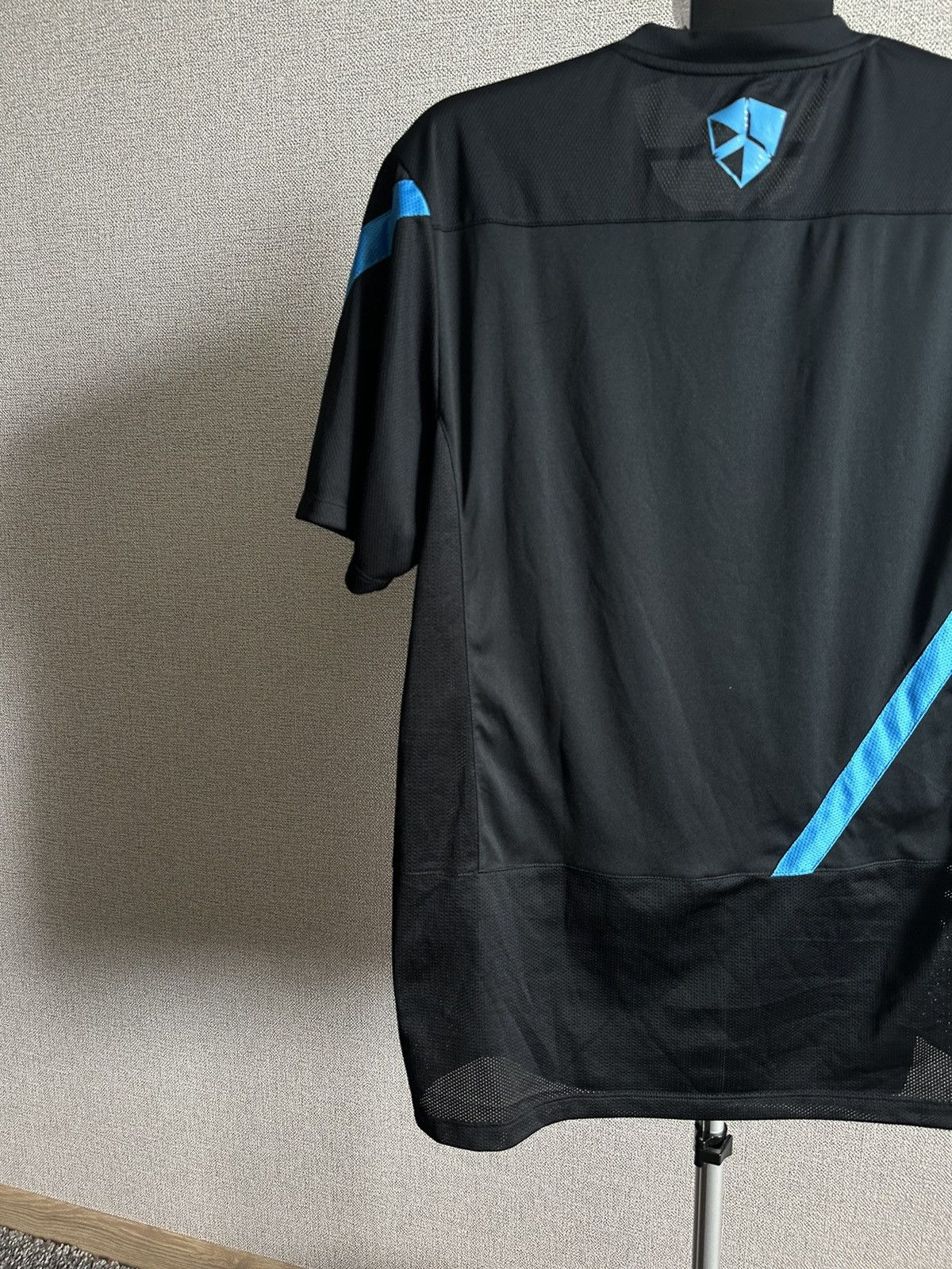 Nike 2010/11 Nike Internazionale Vintage Training Jersey Size US L / EU 52-54 / 3 - 13 Thumbnail