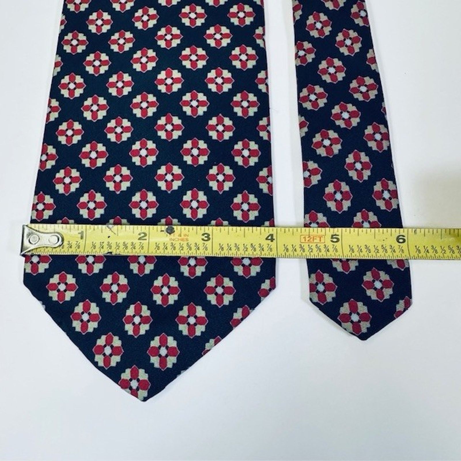 Other Reis of New Haven Saxon Shop Neck Tie Blue/Red Floral Preppy Size ONE SIZE - 4 Thumbnail