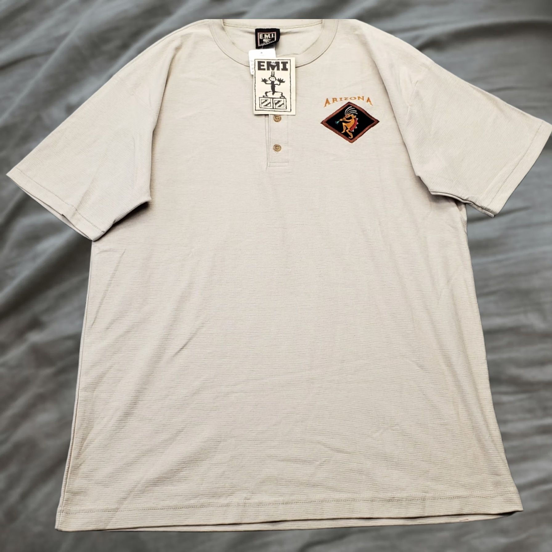 Vintage Arizona Henley Shirt Mens XL Brown Solid Cotton Short Sleeve Crest Logo Size US XL / EU 56 / 4 - 1 Thumbnail