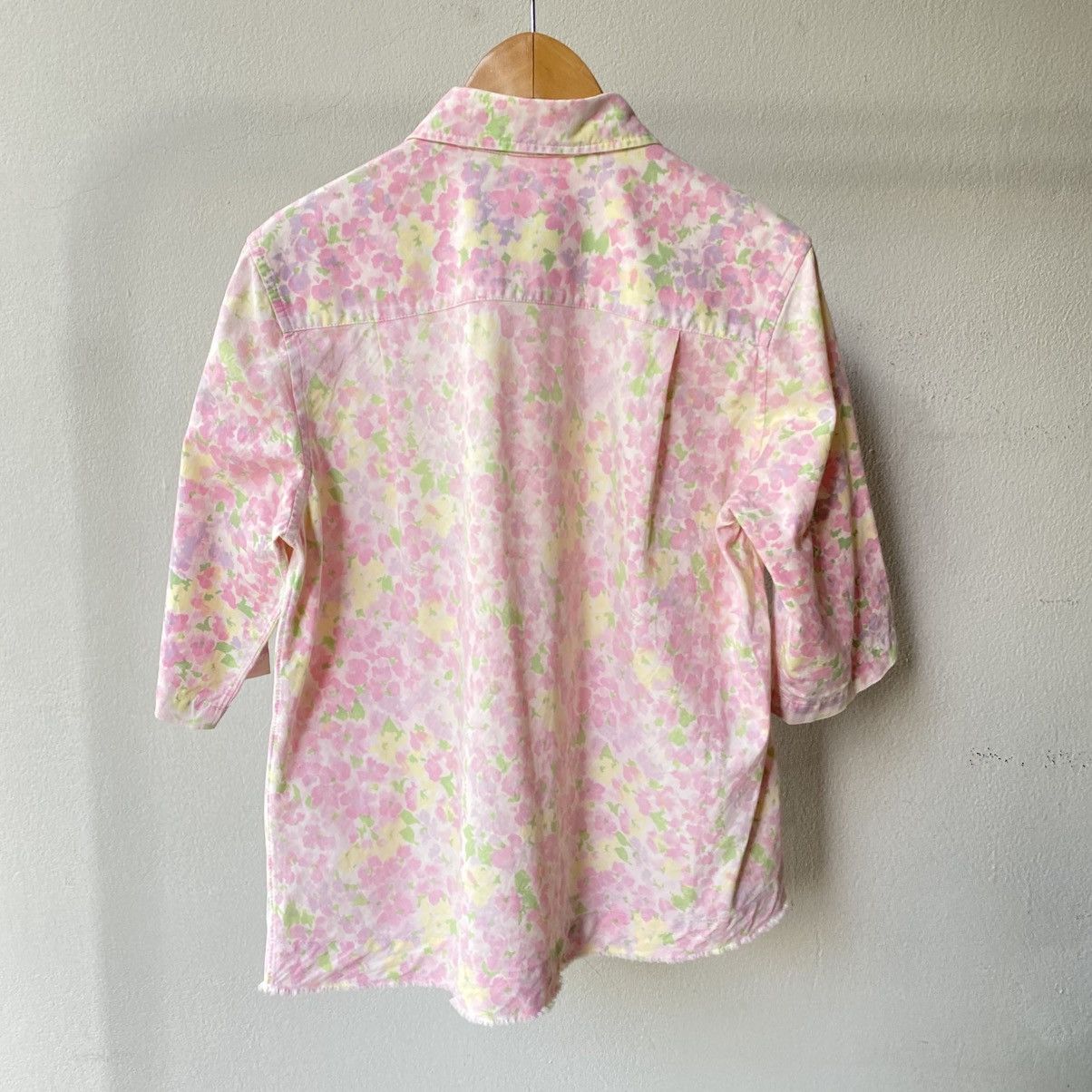 Comme des Garcons COMME des GARÇONS Pastel Floral Button Shirt Size M / US 6-8 / IT 42-44 - 2 Thumbnail