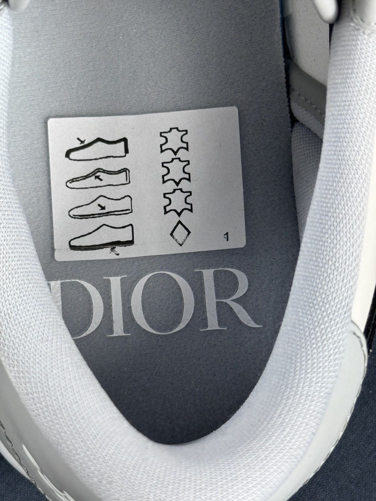 Dior × Jordan Brand AIR DIOR JORDAN SNEAKERS Size US 10.5 / EU 43-44 - 10 Thumbnail