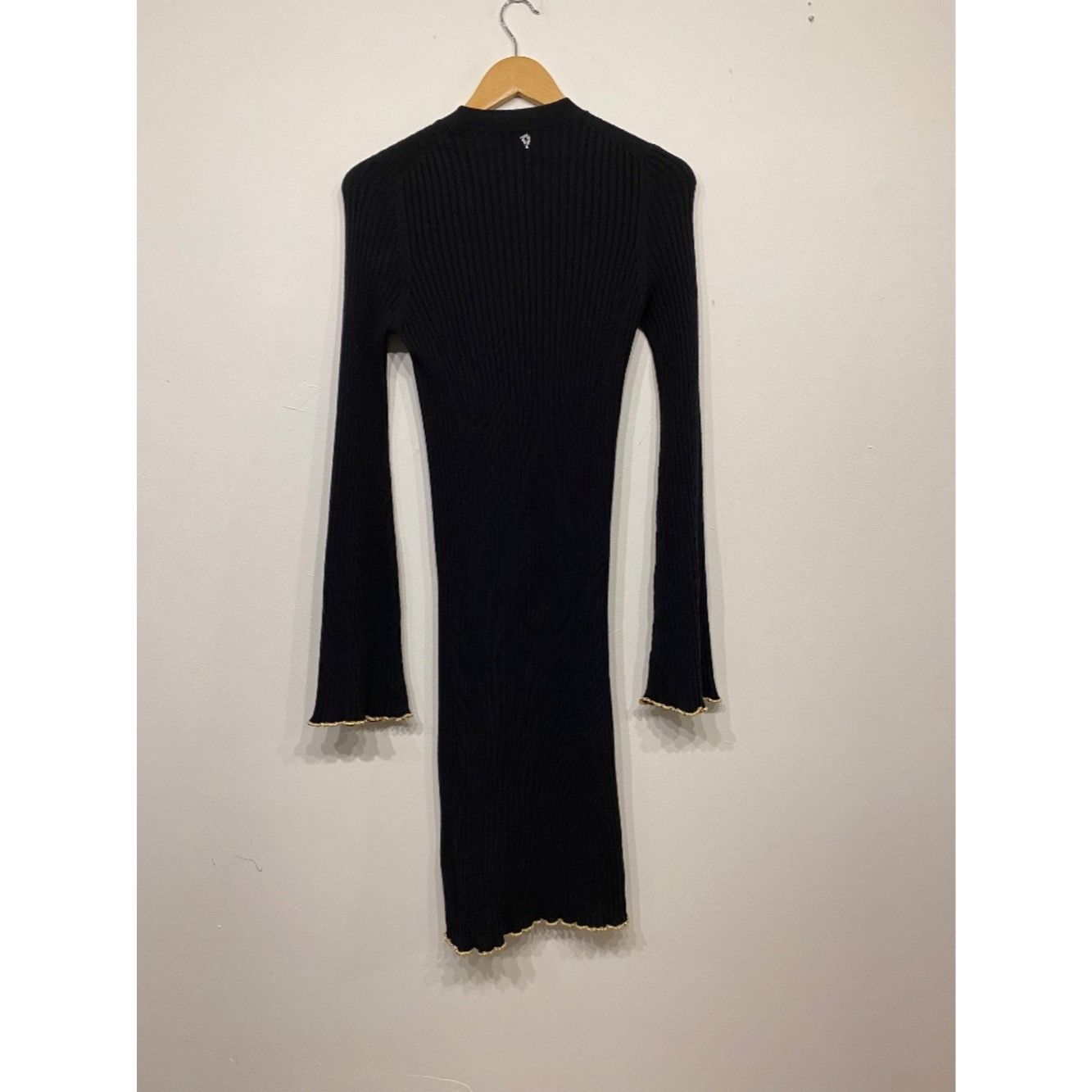Dondup Dondup Black Ribbed Long Bell Sleeve Body Con Midi Sweater D Size M / US 6-8 / IT 42-44 - 3 Thumbnail